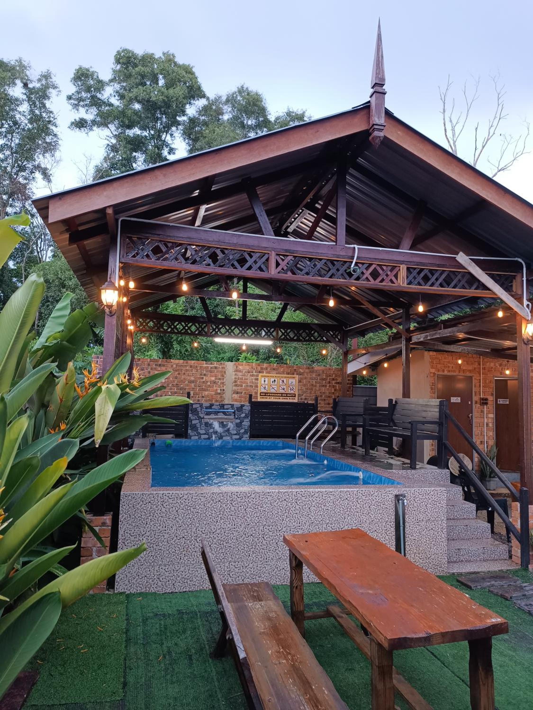 Hotel D sepakat cottage private pool - Image 1