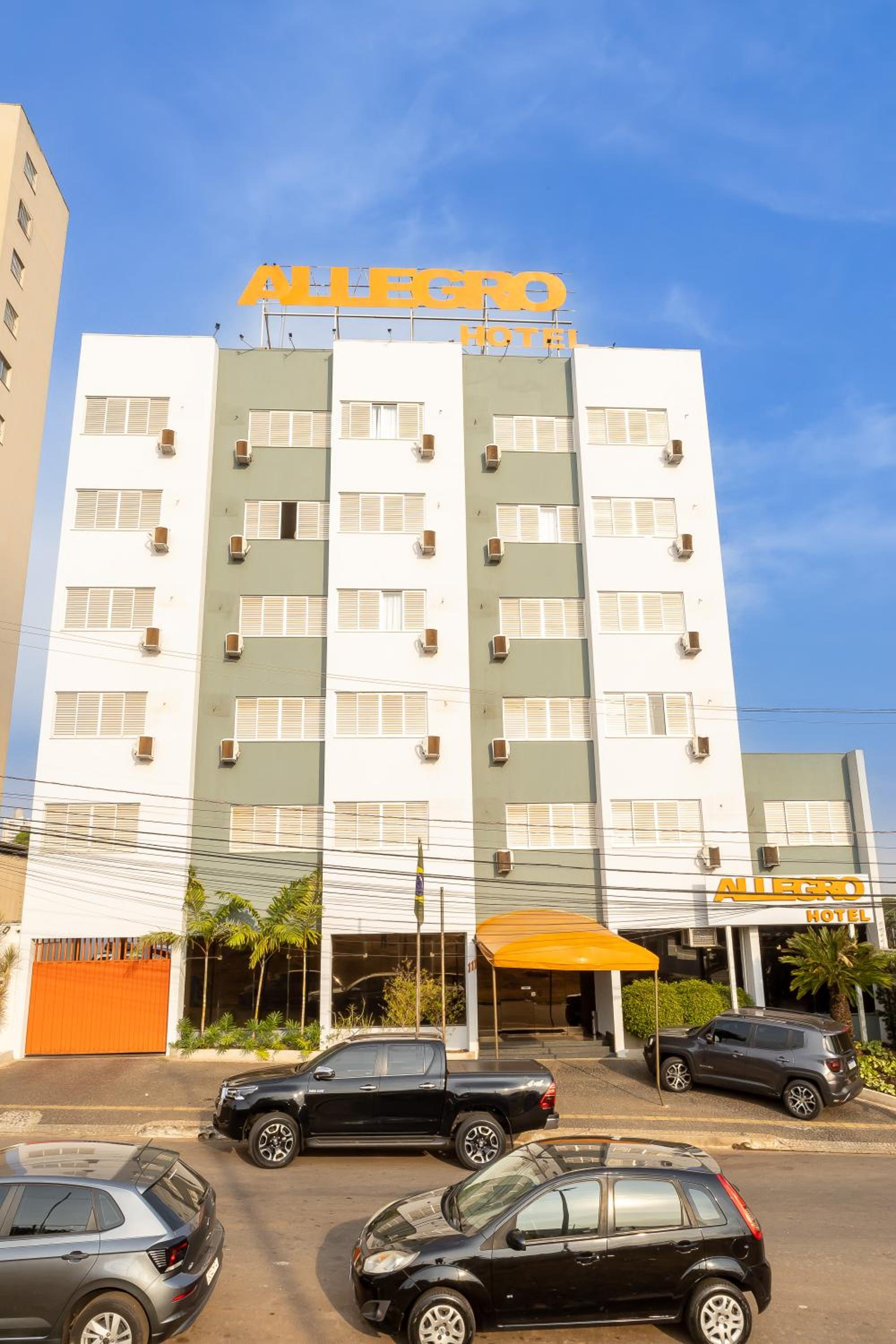 Hotel Allegro Hotel - Image 1
