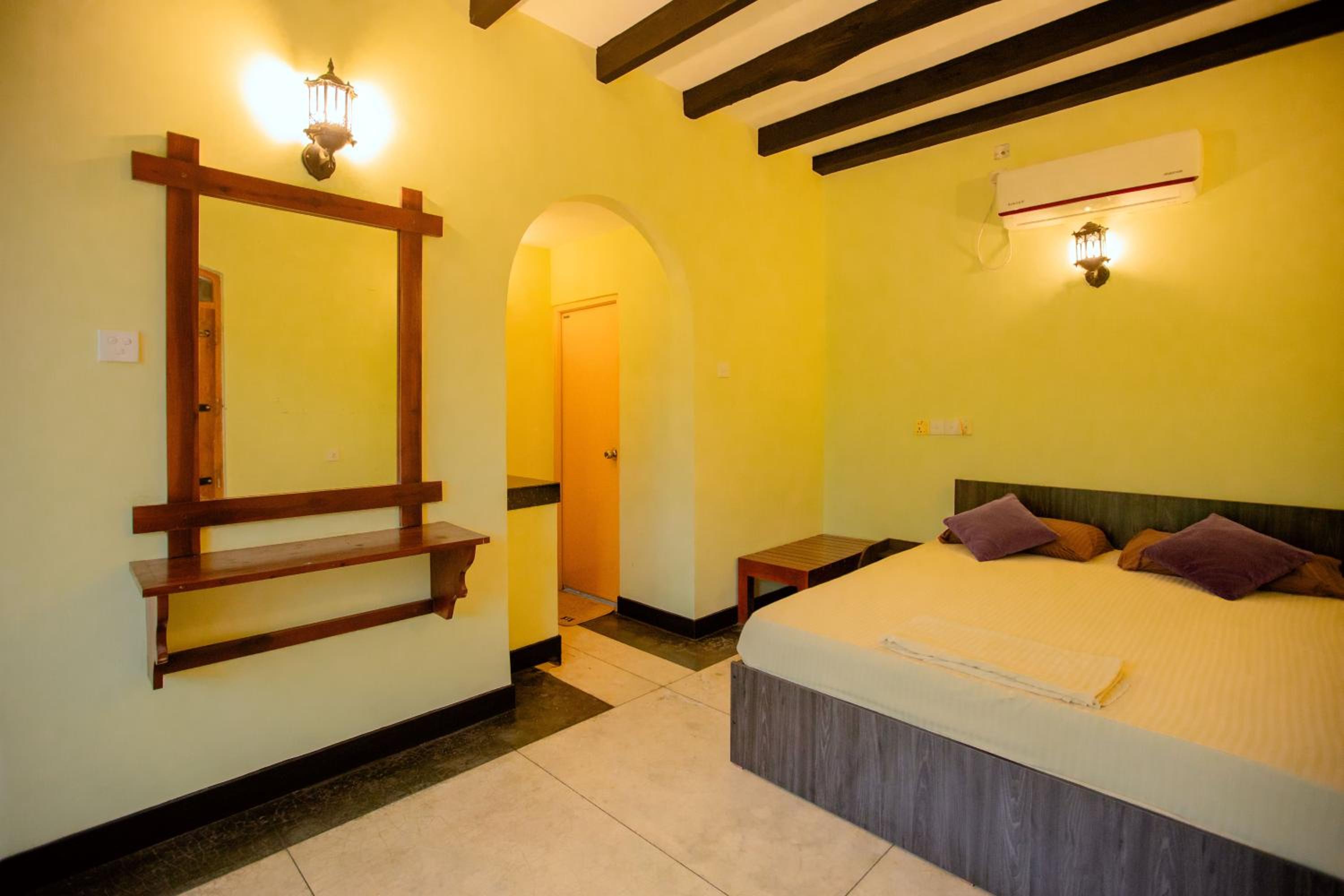 Yala River Face Inn