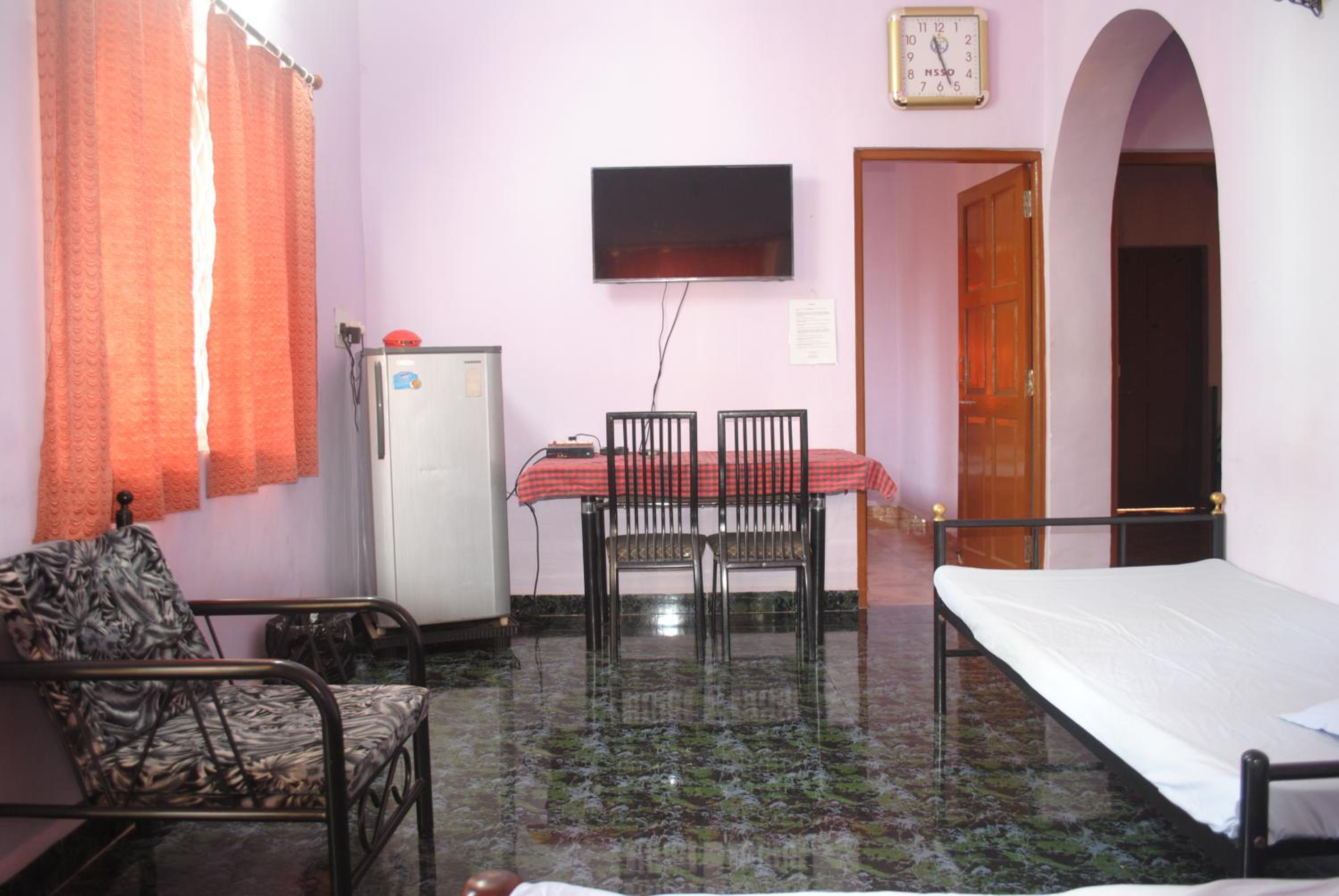 Joe And Marietta's Guesthouse