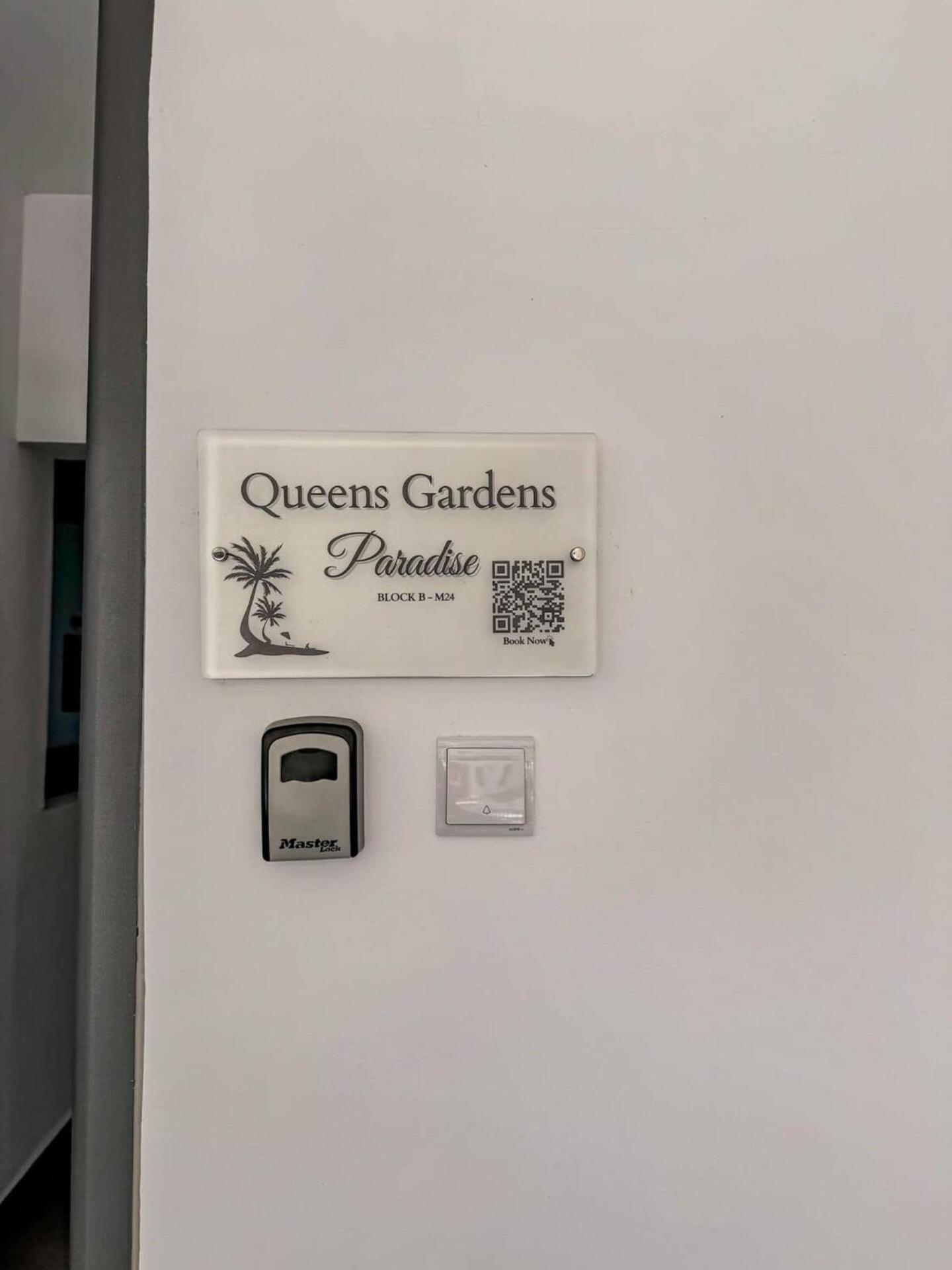 Queens Gardens Paradise Vip, Pool, Mall, Sea