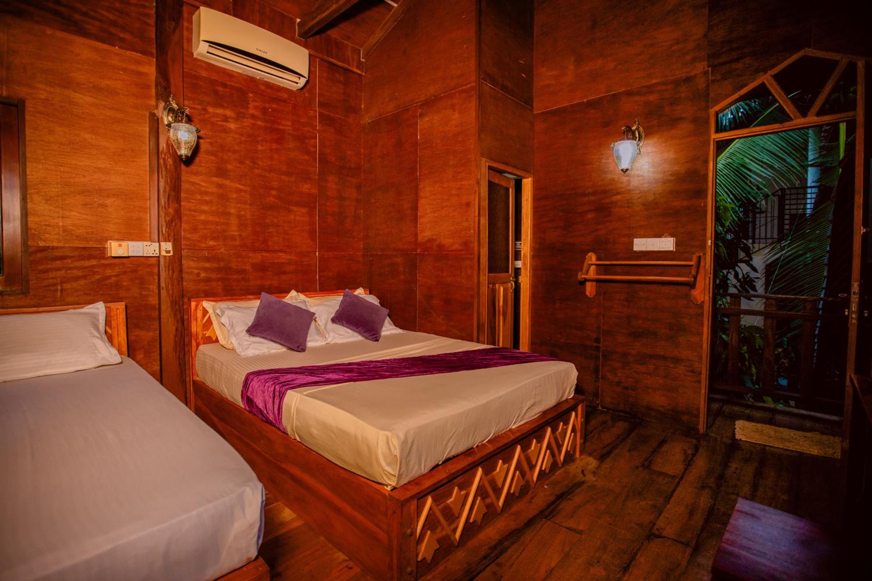 Yala River Face Inn