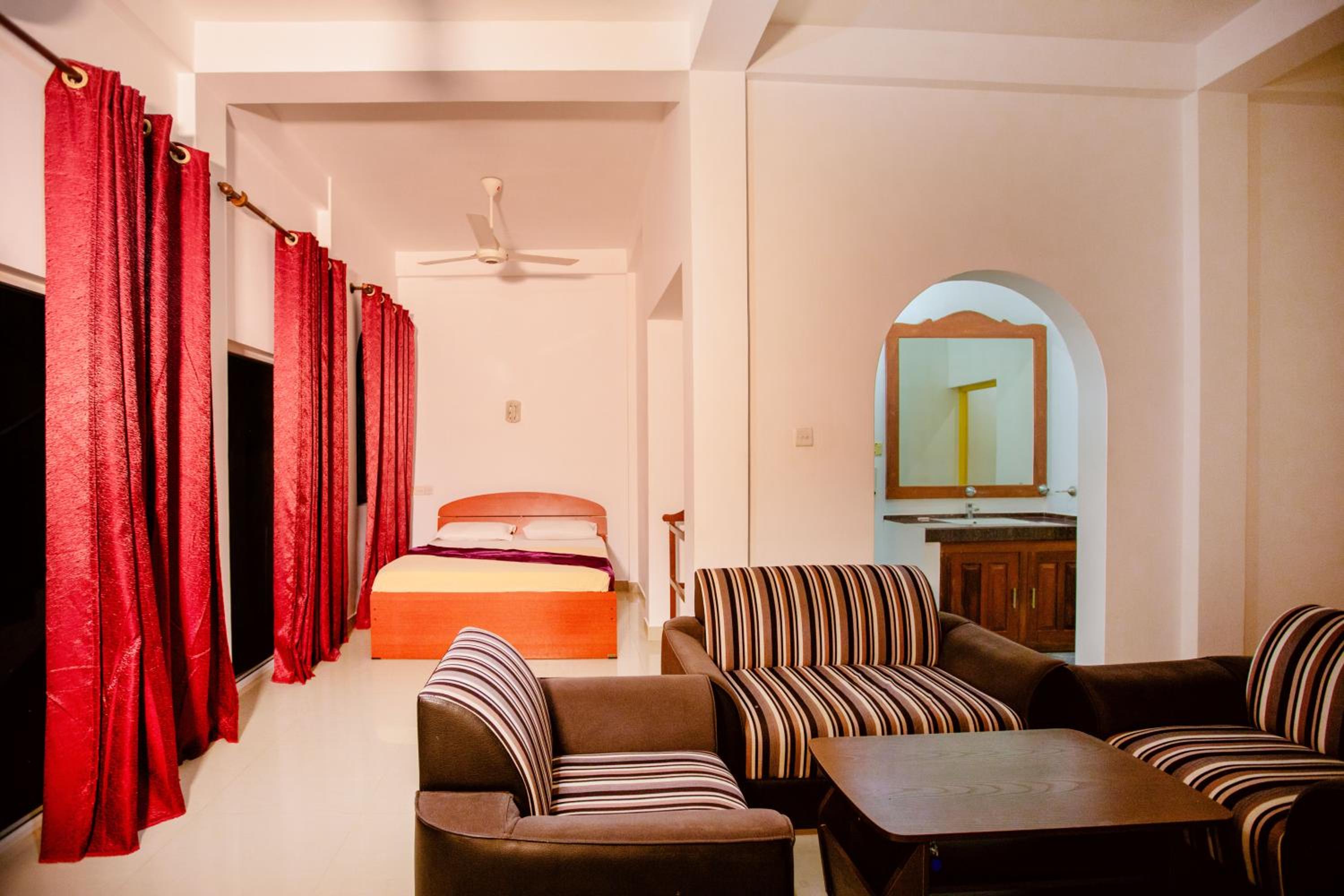 Yala River Face Inn