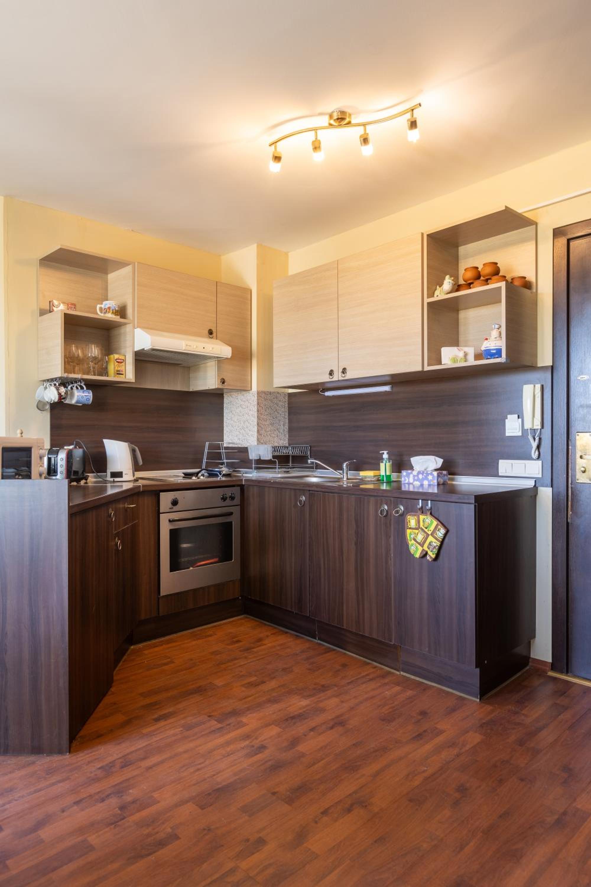 Exclusive two-floor 3-bedrooms apartment on the top floor