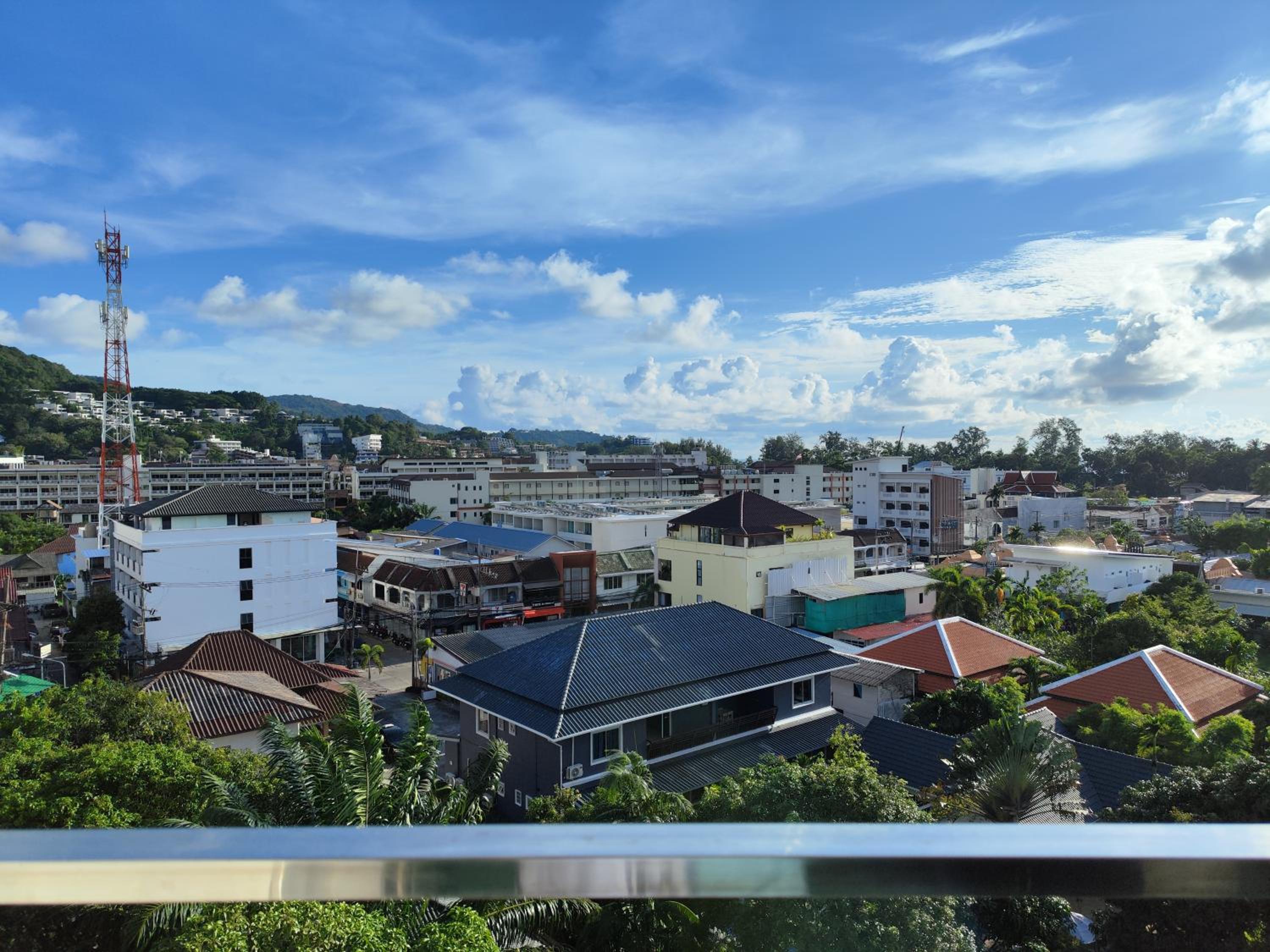 7 Floor - Ozone Condotel near Kata beach by 15 minutes walking
