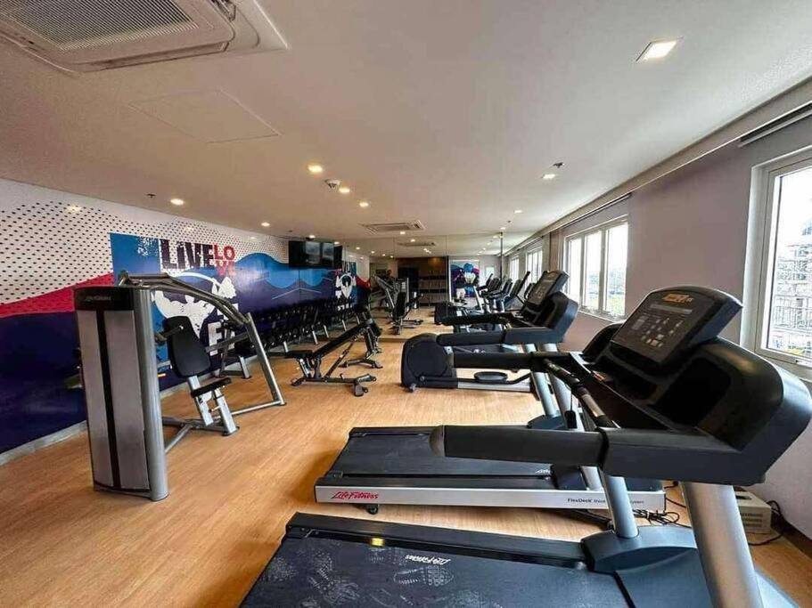 Minimalist Studio Condo Unit at One Regis view 3