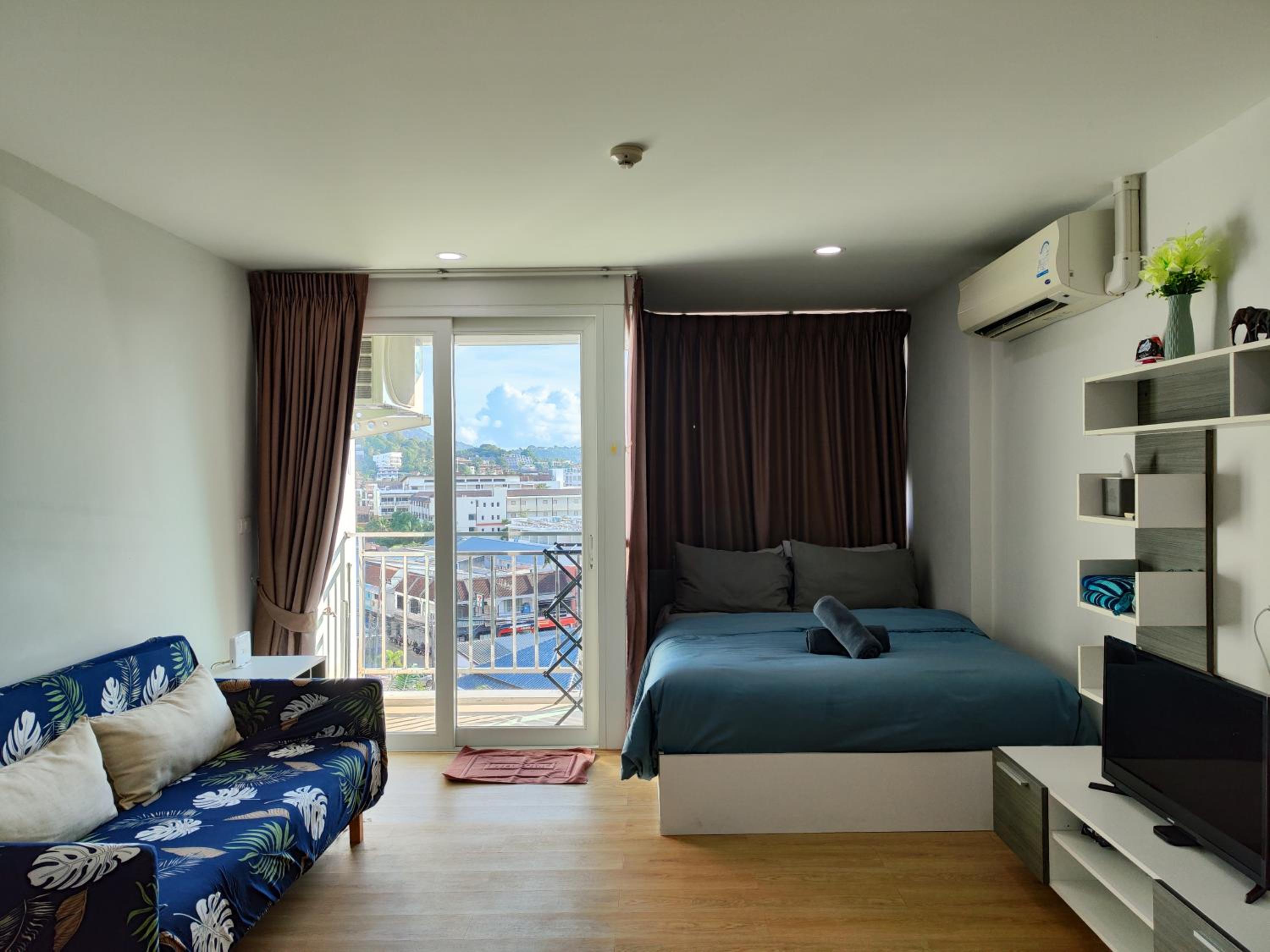 7 Floor - Ozone Condotel near Kata beach by 15 minutes walking