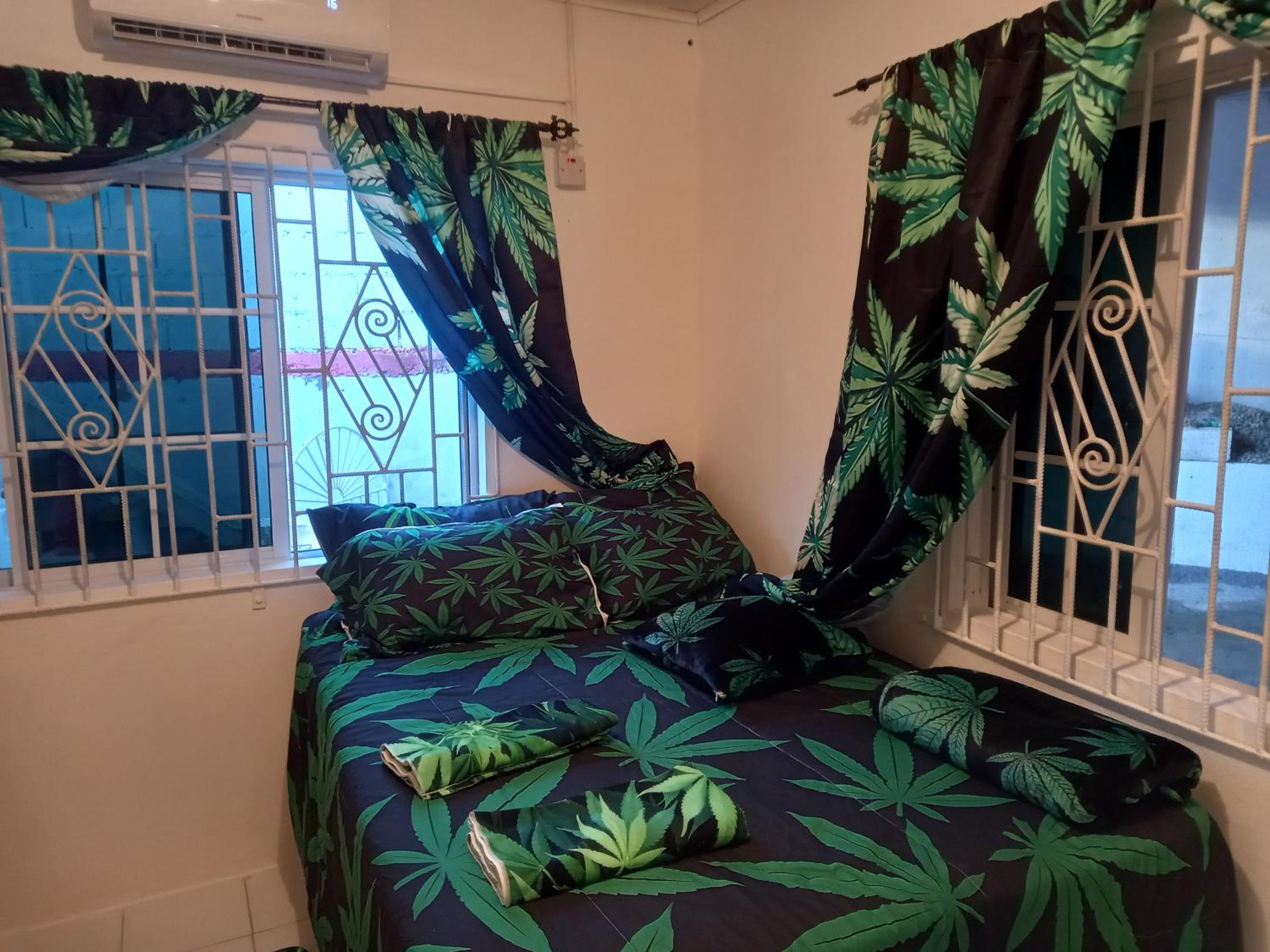 Holiday rooms in St Thomas Jamaica view 3