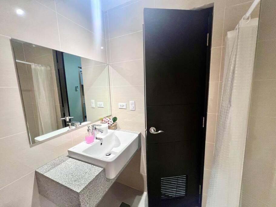 Uptown Parksuites Stylish Overlooking View