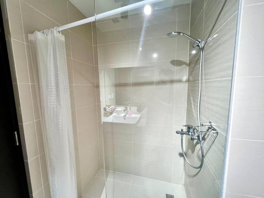 Uptown Parksuites Stylish Overlooking View