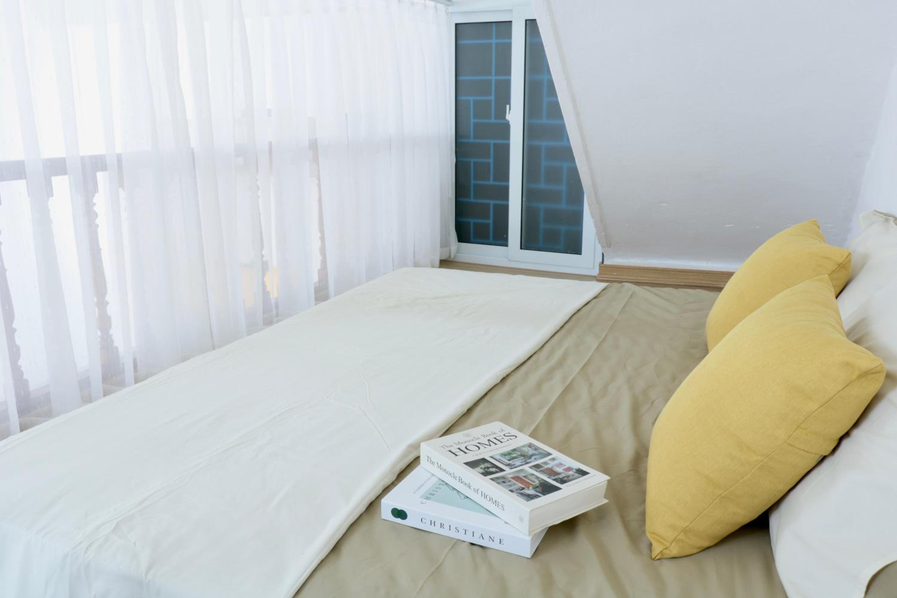 Heart of Hoan Kiem-NEW Duplex Asthetic cozy 3 beds 2wc 3-minute walk to Old Quarter