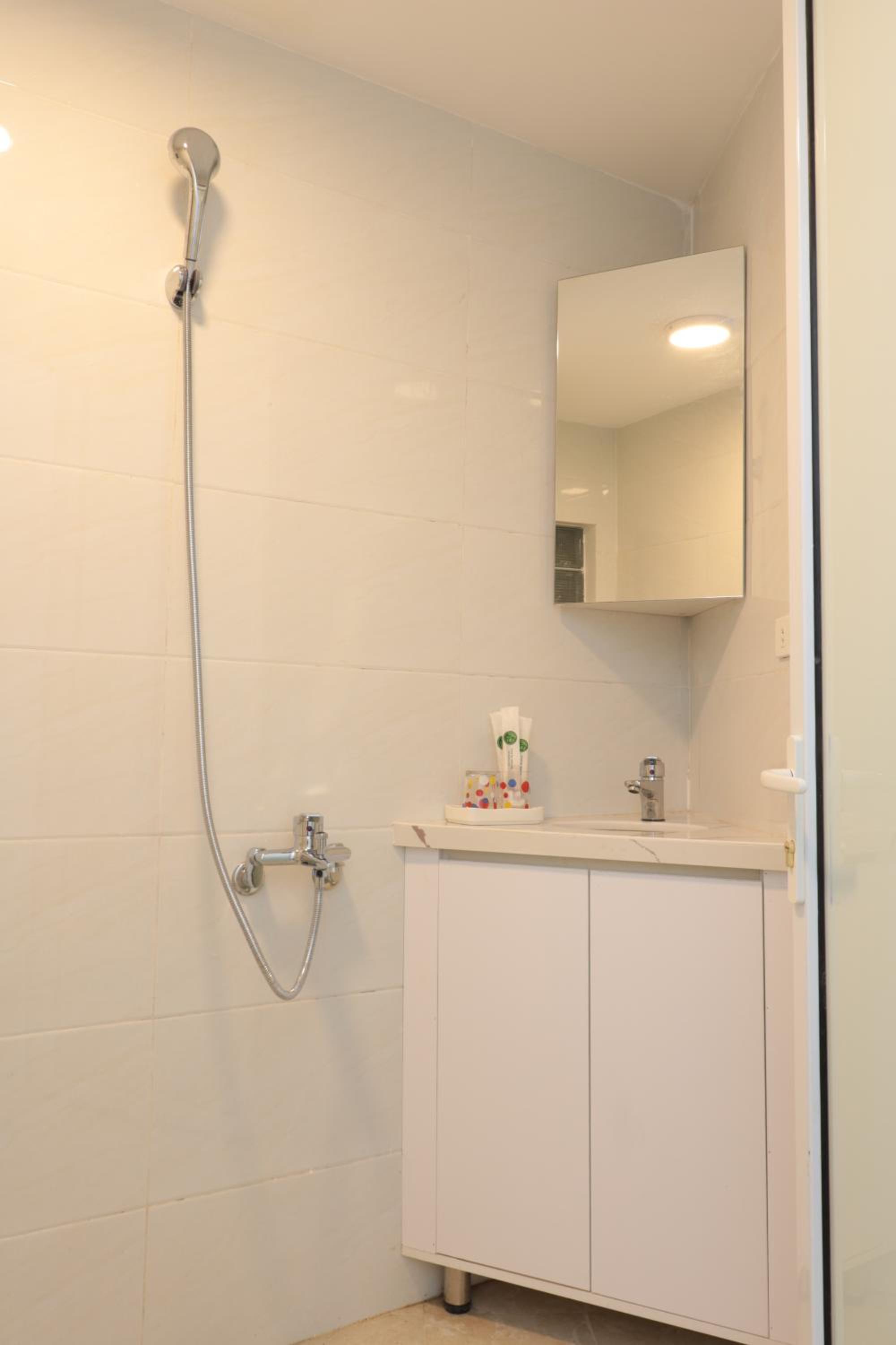 Heart of Hoan Kiem-NEW Duplex Asthetic cozy 3 beds 2wc 3-minute walk to Old Quarter
