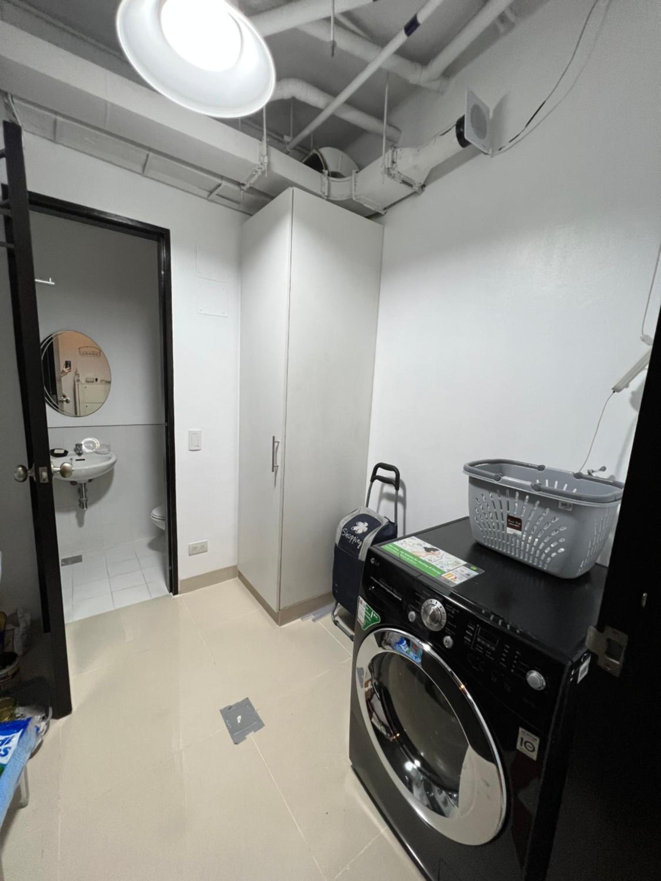 2 Bedroom Greenbelt Home - Longterm stay only view 3