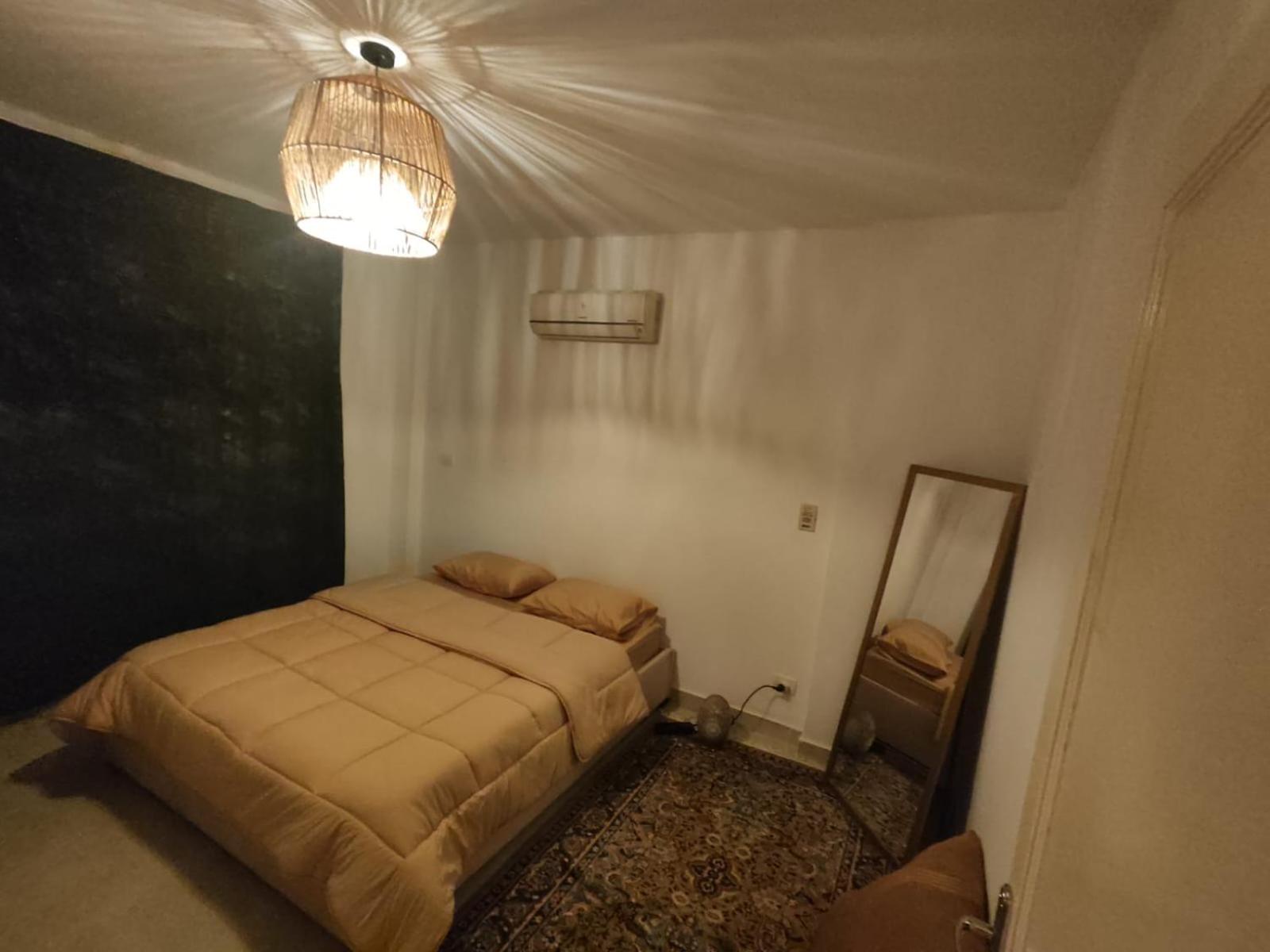 Luxurious 2 bedroom modern garden apartment Available ensuite private bedroom or whole flat privately