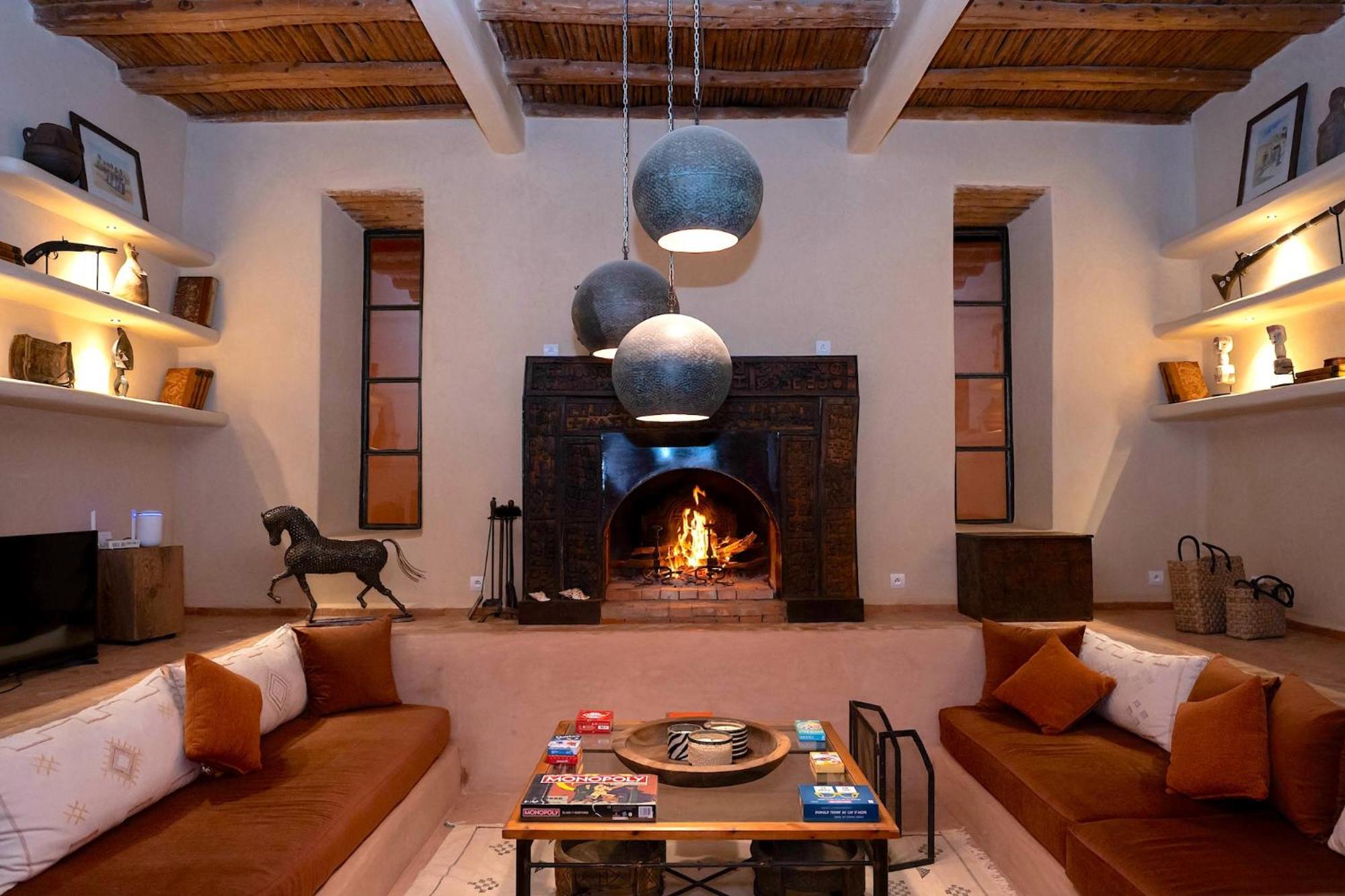 lounge