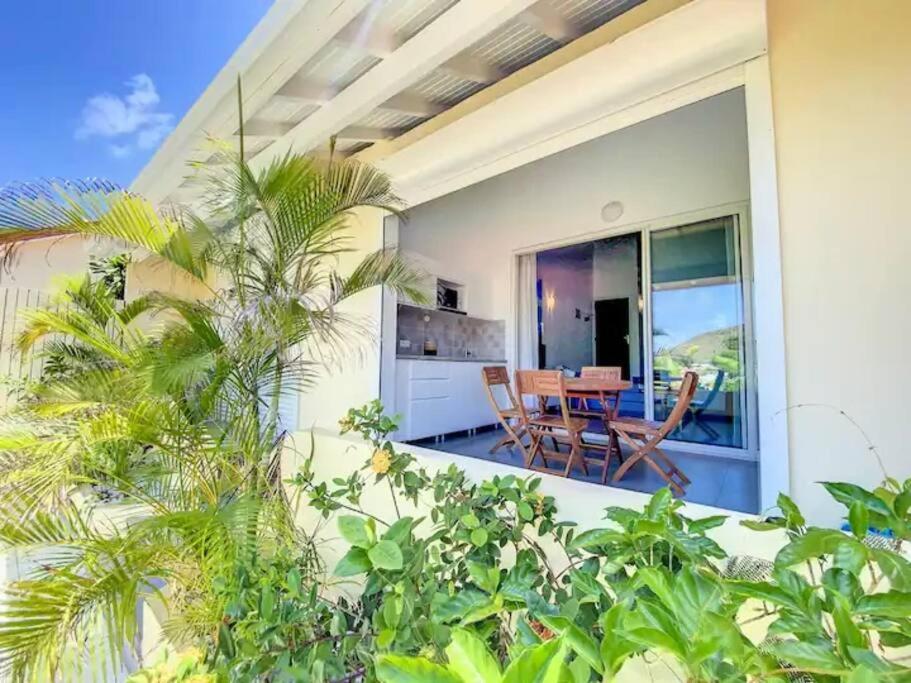 Jolie Suite dans résidence avec piscine view 3
