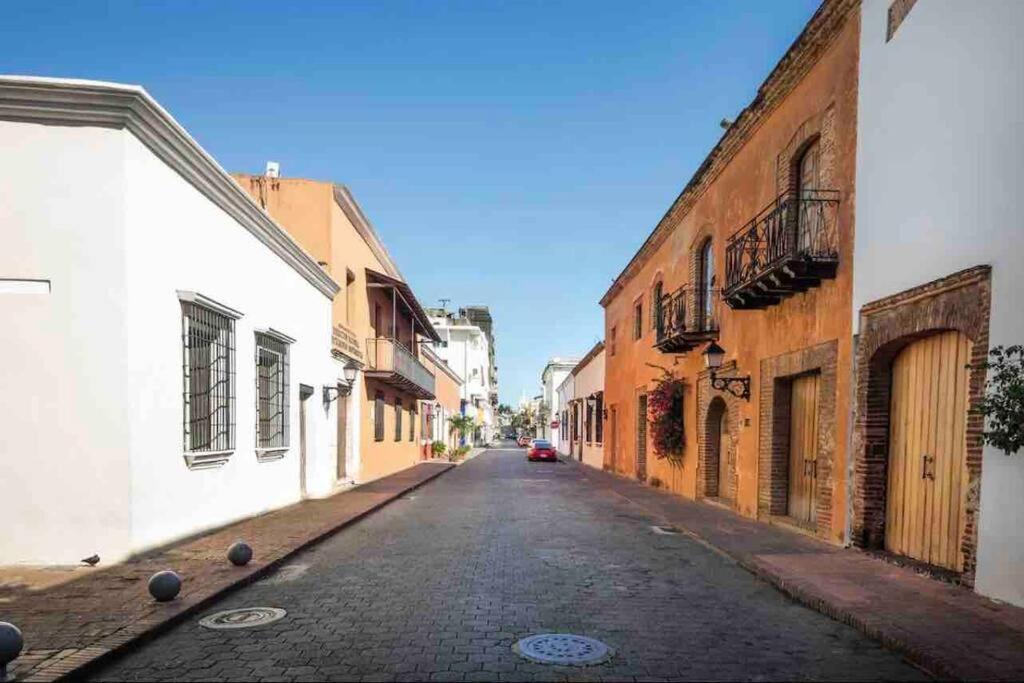 Colonial leyton apartment