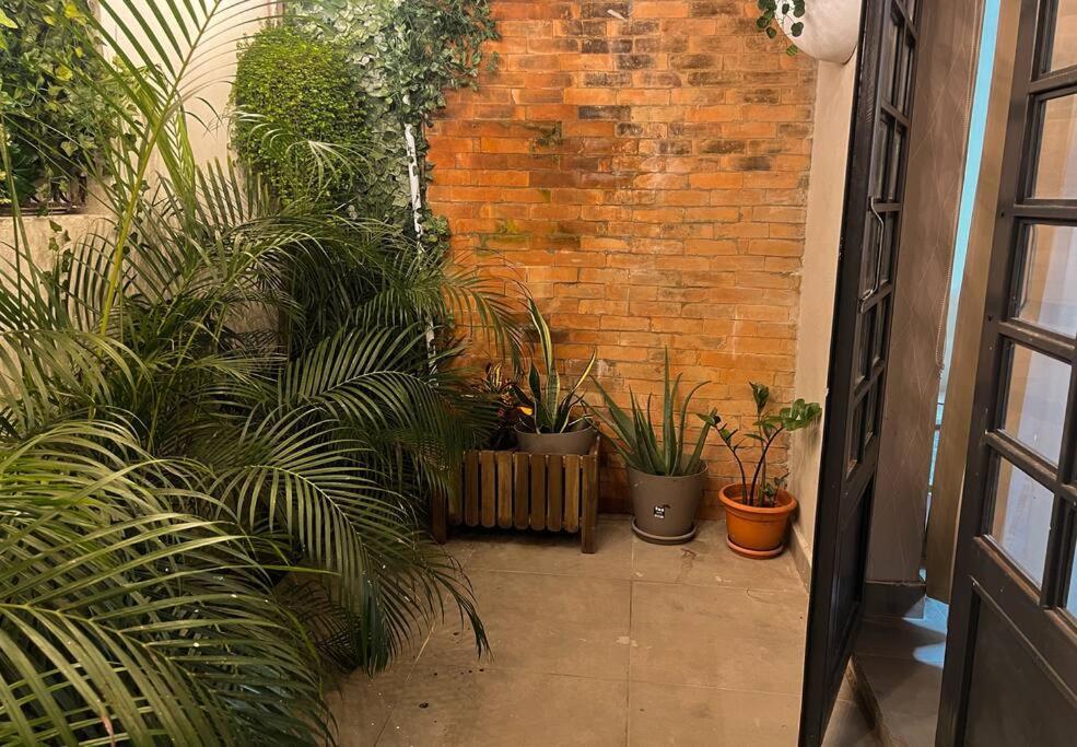 Colonial leyton apartment