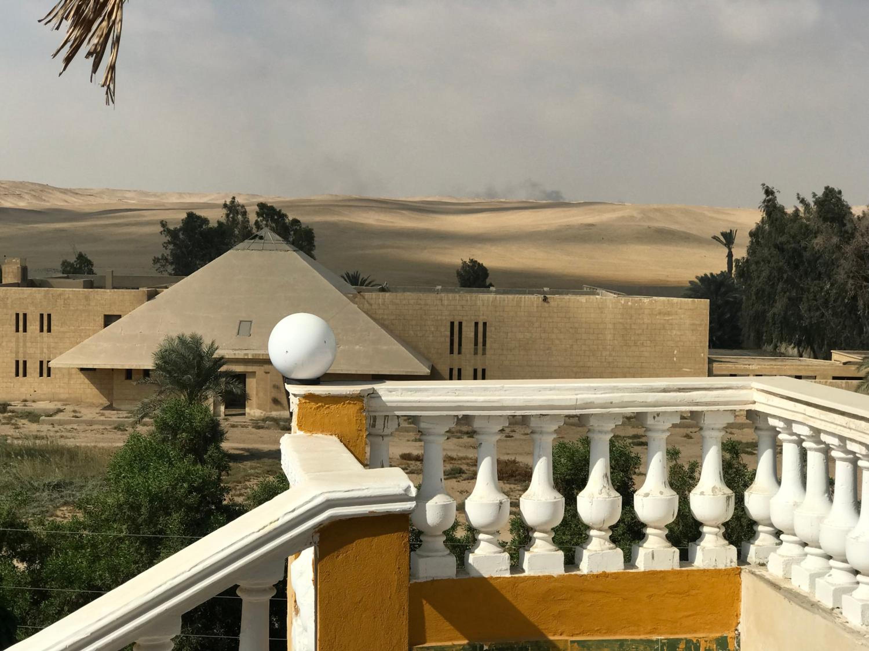Sakkara pyramid inn hotel