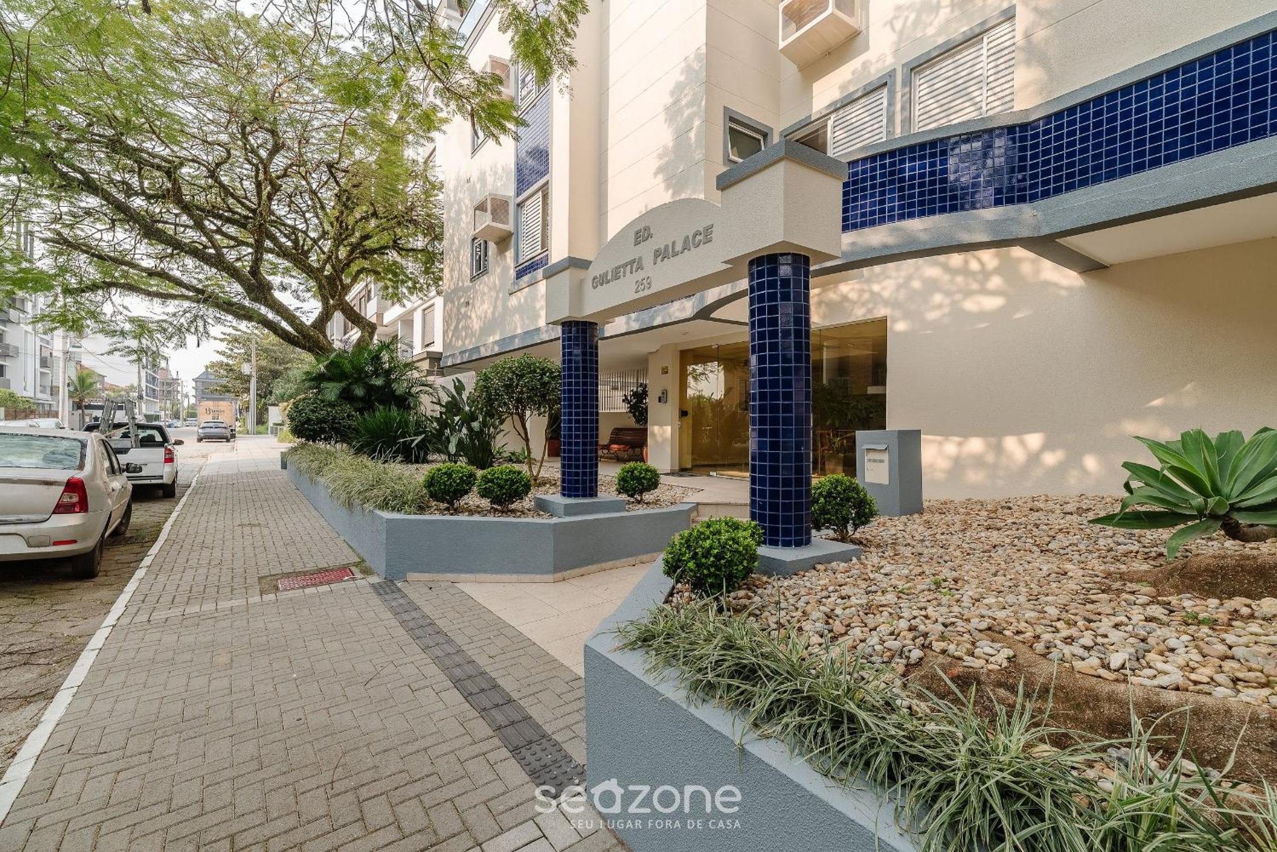 Apart with barbecue 350m from the beach RGP0107