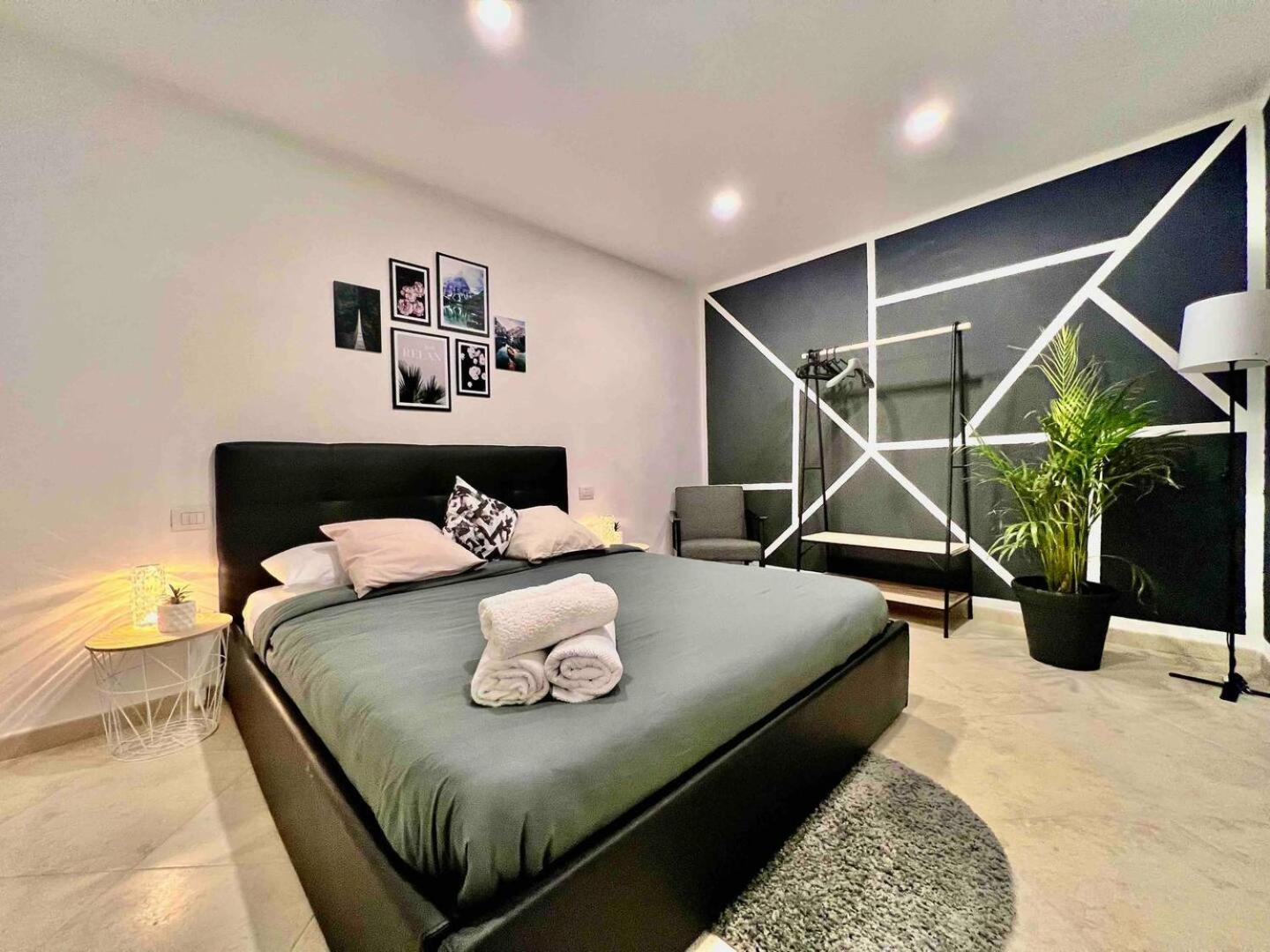 Bella Vista RDA Luxury Apartments vista lago parking