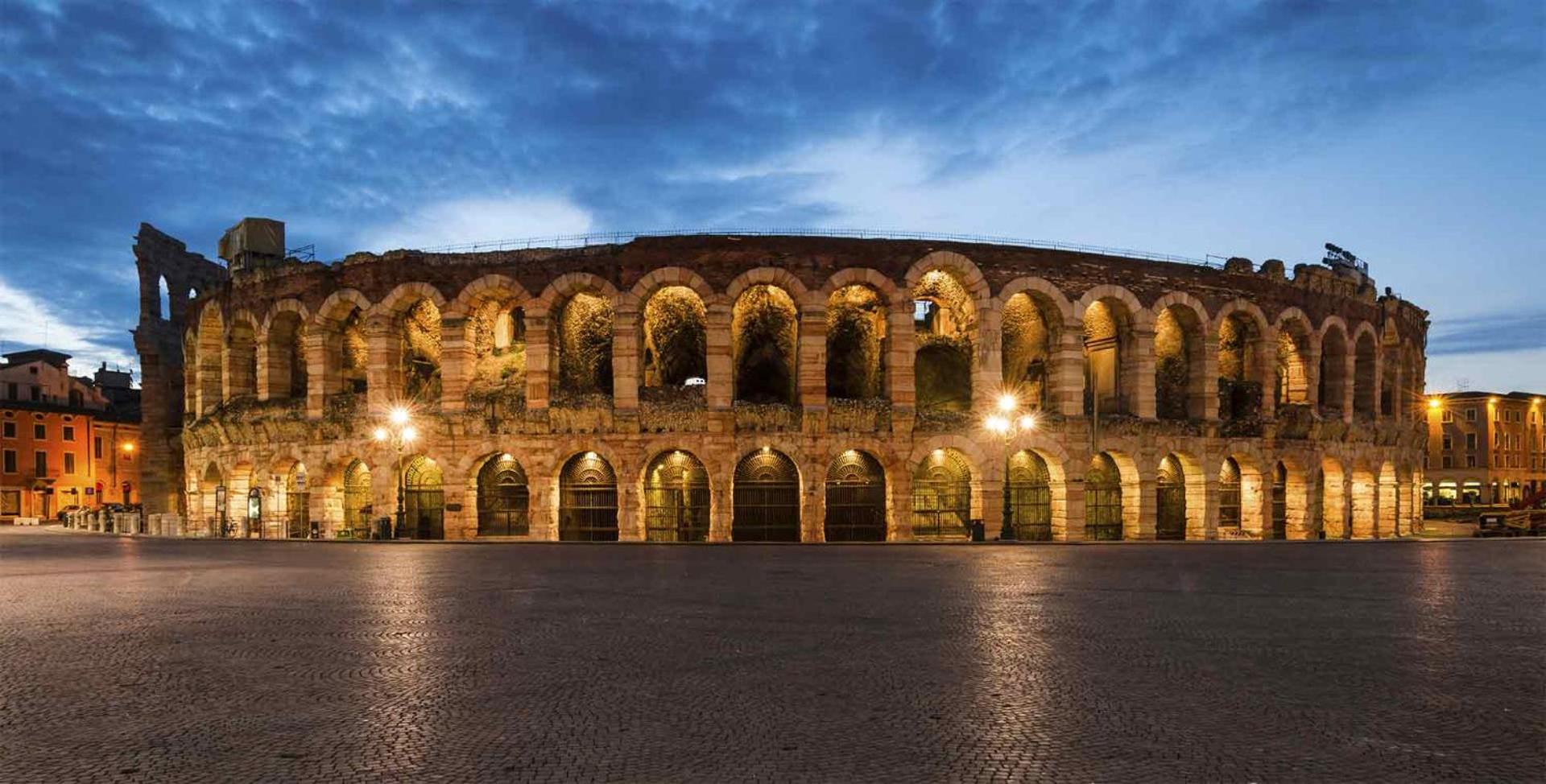 -Near Arena & Parking - Pet Friendly Historical Arena Palace view 4