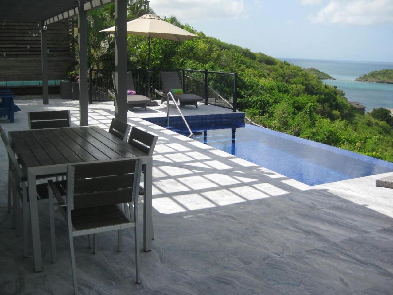 Five Islands Bay Vue Villa