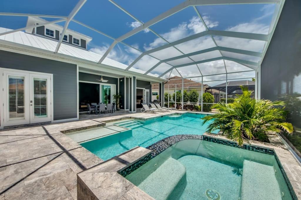 Villa Perfect Life by CoralVilla- pool, on water view 5