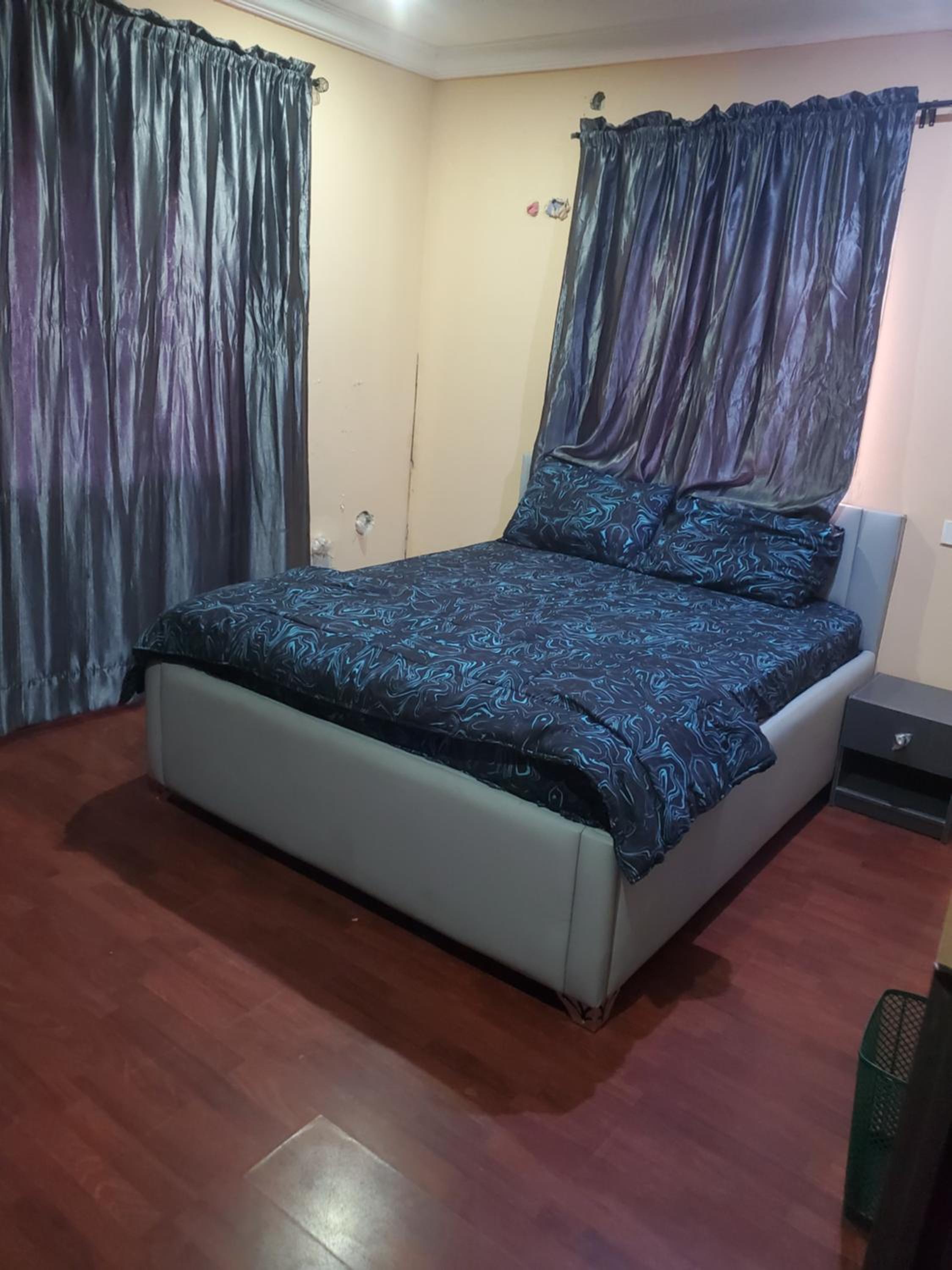 Dee service apartment
