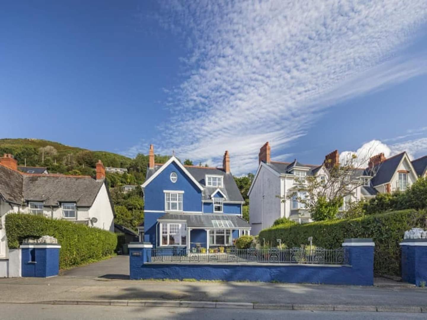 Pencartref- Luxurious Seaside Apartment Aberdovey