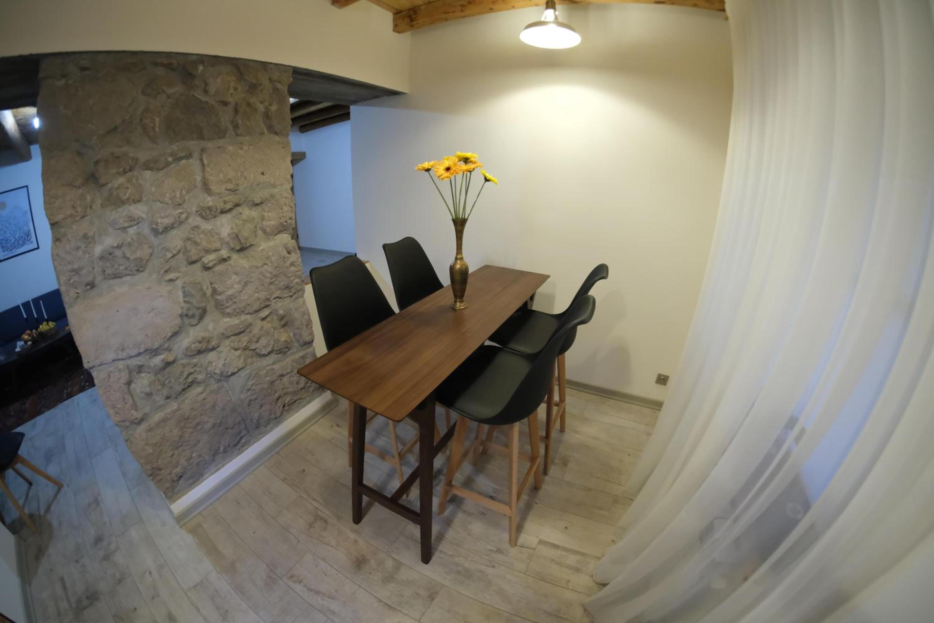 Lu-Na Home