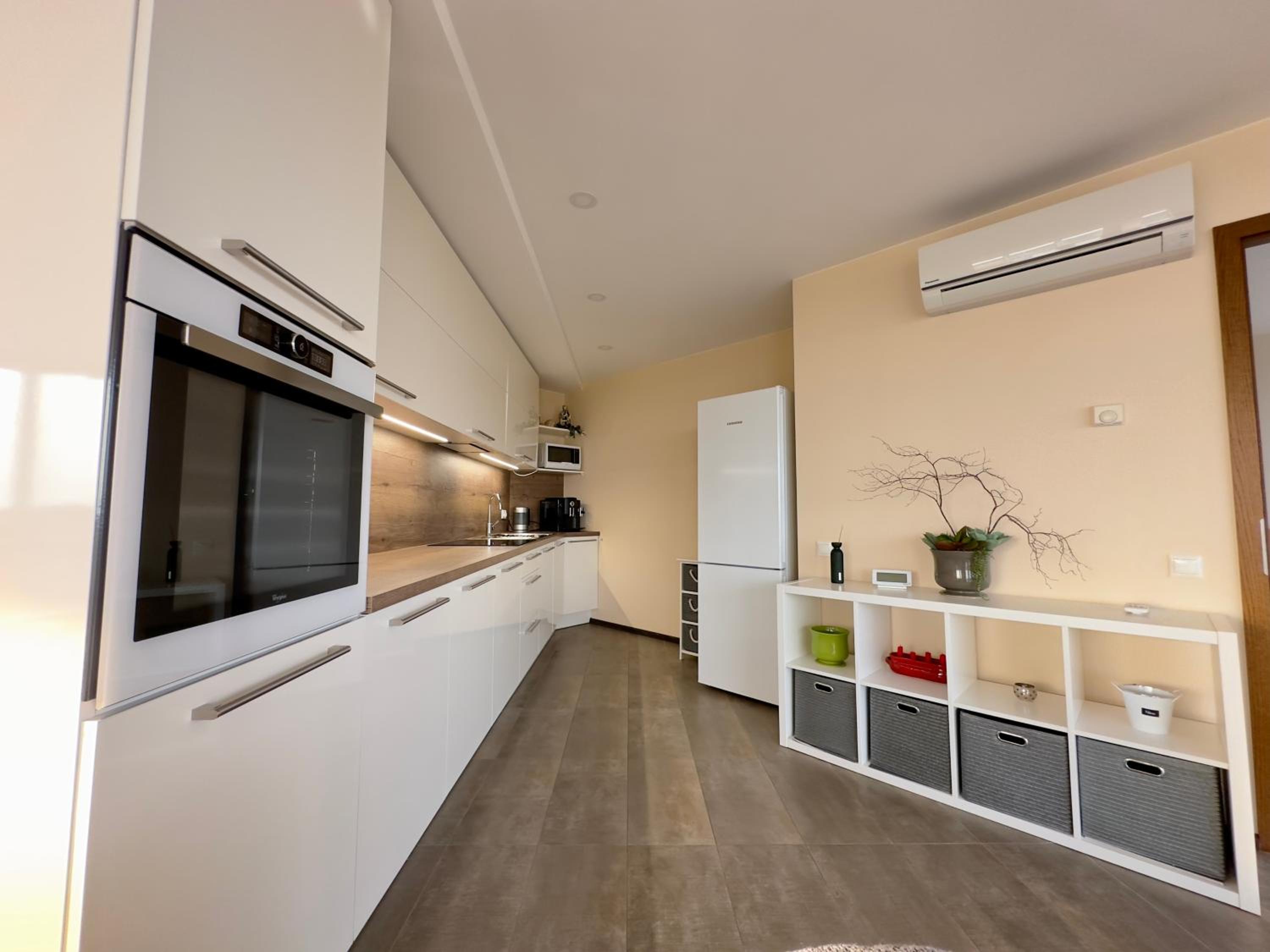 Išskirtiniai apartamentai su vaizdu į jūrą view 4