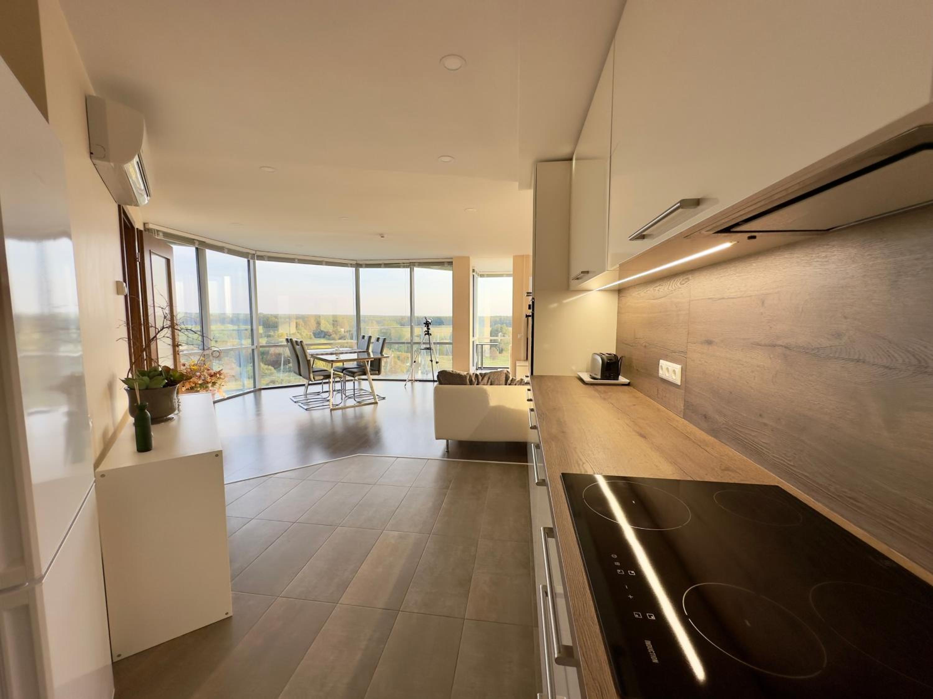 Išskirtiniai apartamentai su vaizdu į jūrą view 2