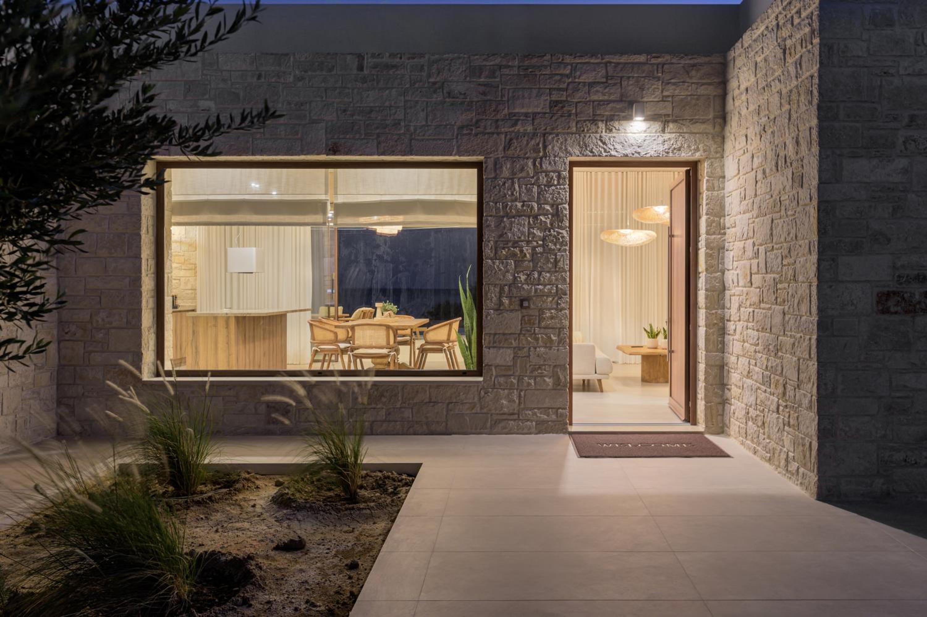 POEMO VILLAS