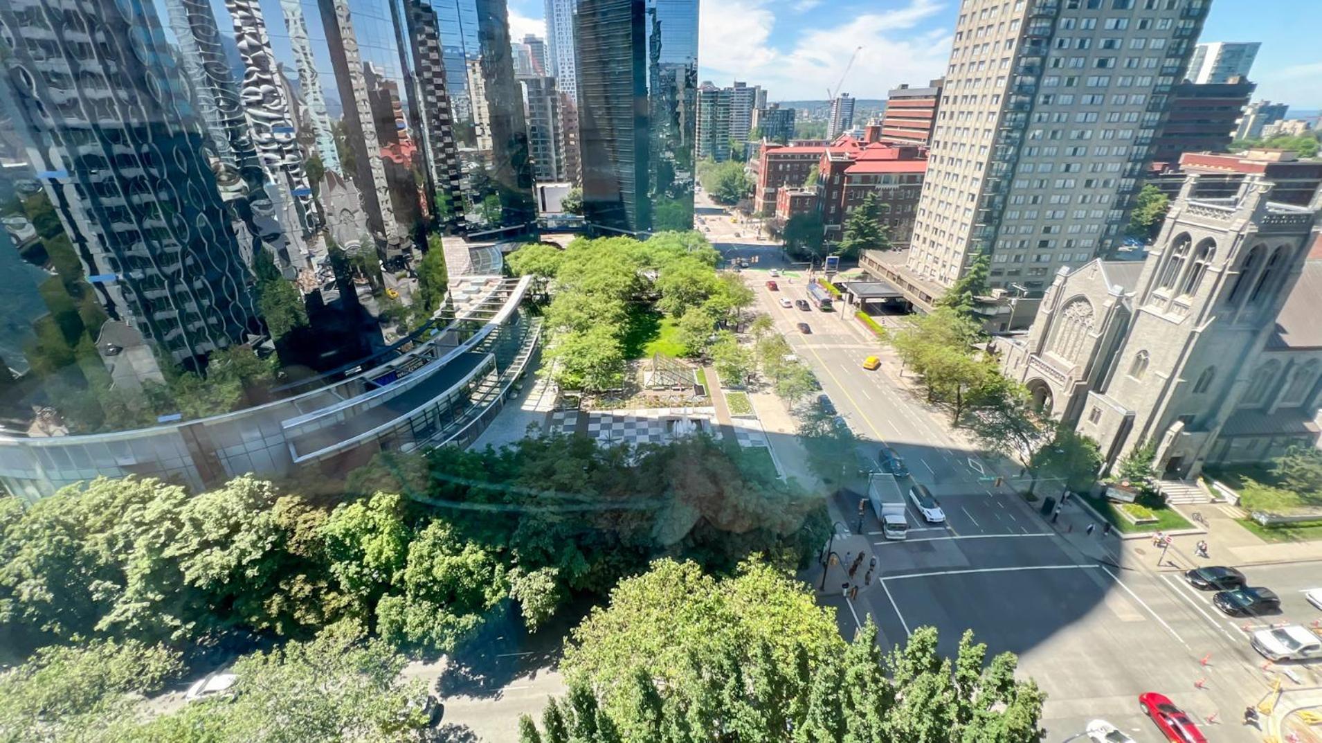 Stunning 1-Bedroom Condo in the Heart of Vancouver