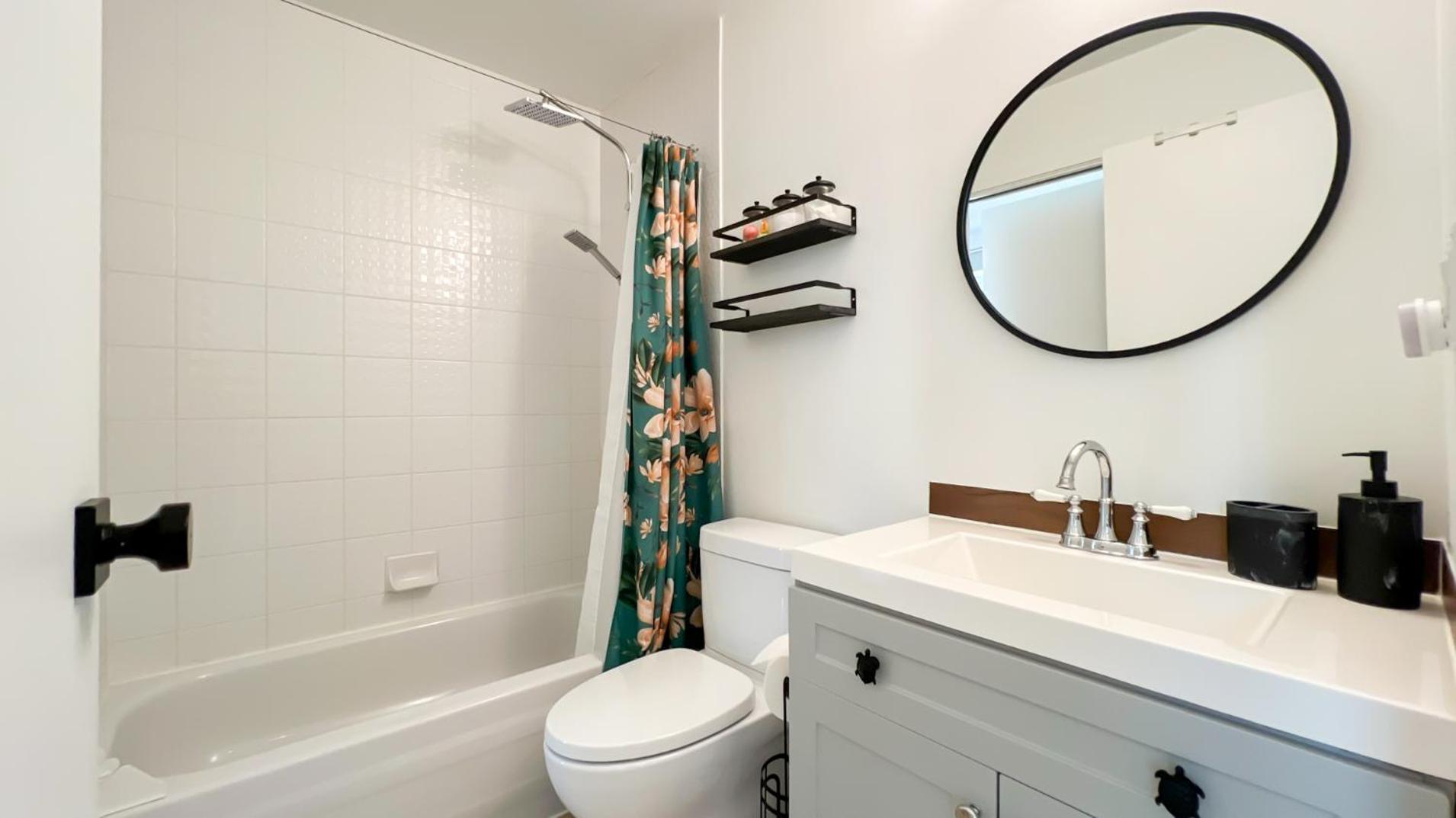 Stunning 1-Bedroom Condo in the Heart of Vancouver