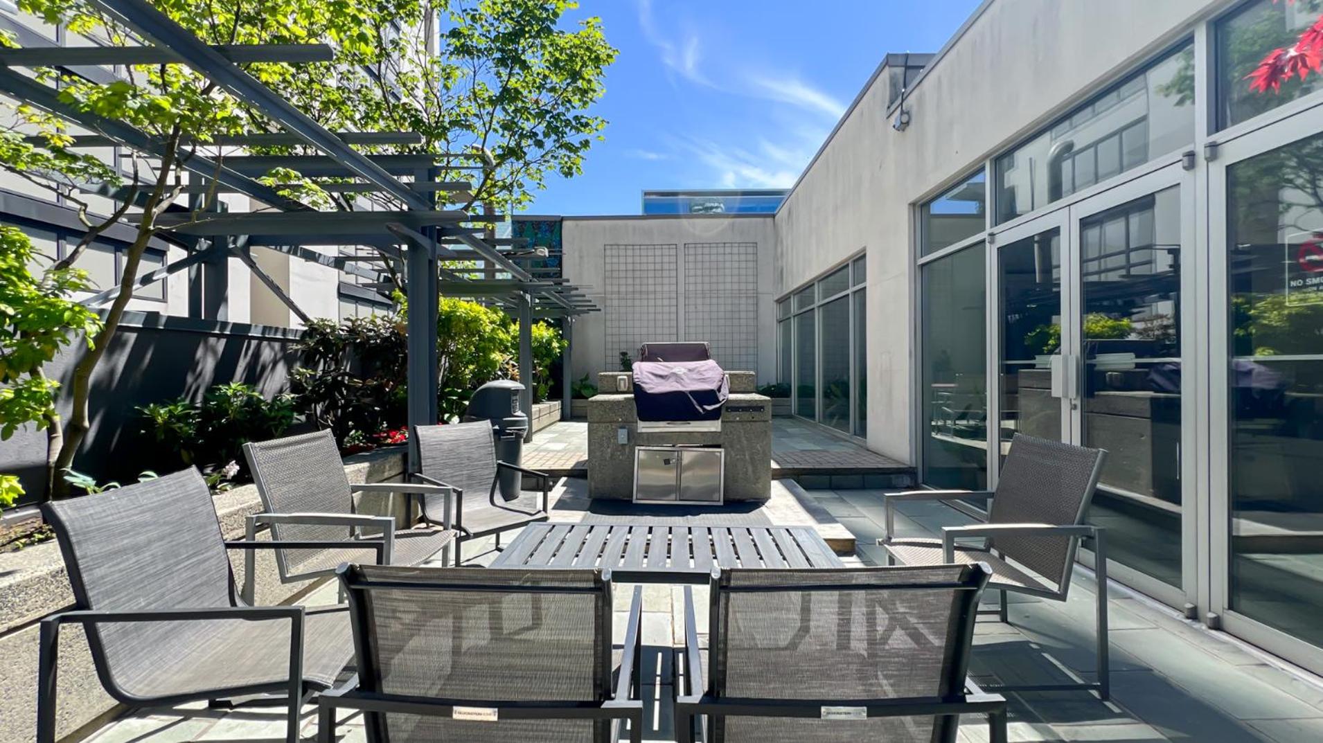 Stunning 1-Bedroom Condo in the Heart of Vancouver