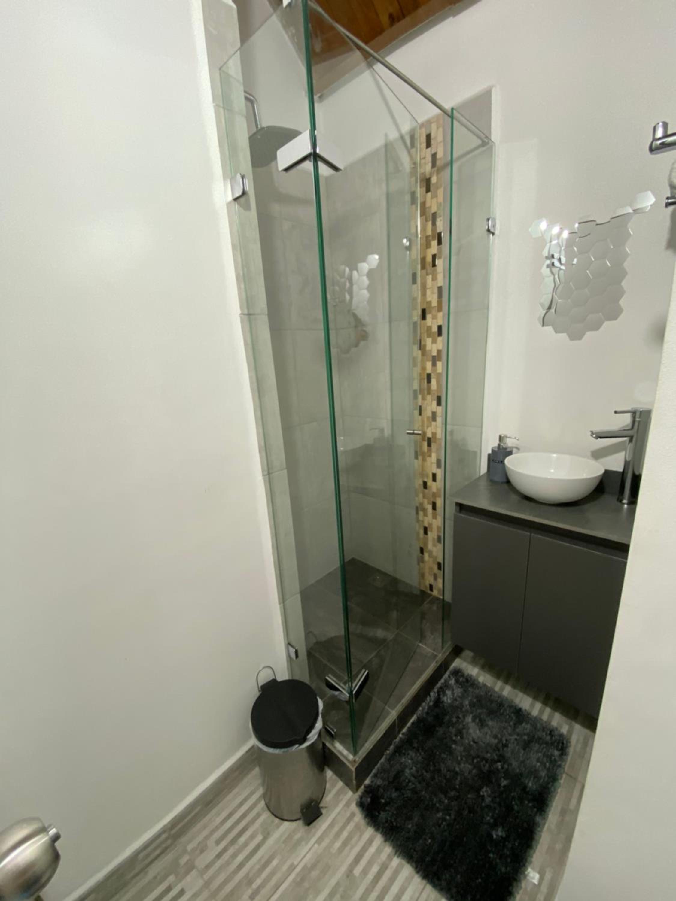 Cálido apartamento céntrico y acogedor, cerca al parque y estación metro