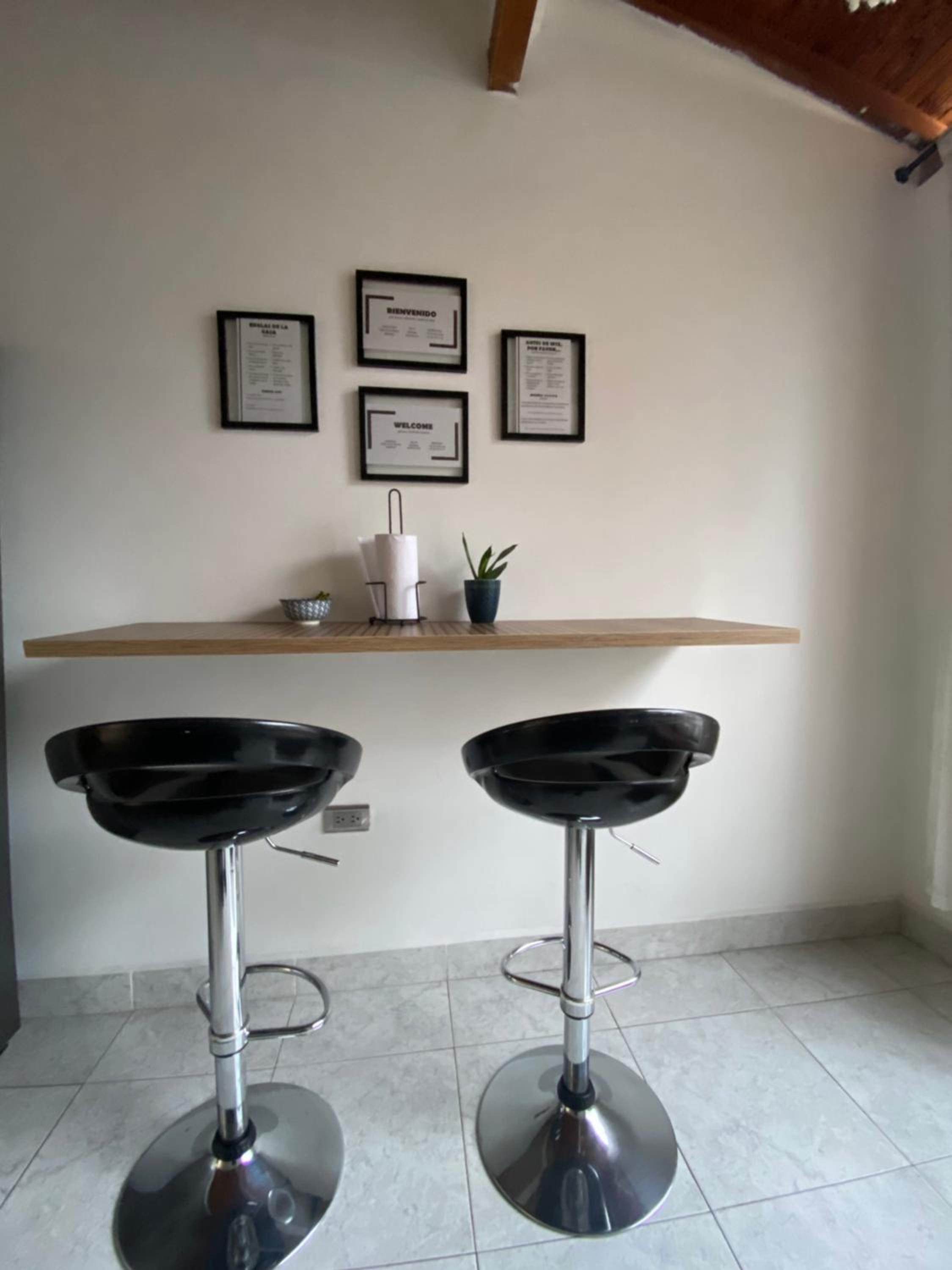 Cálido apartamento céntrico y acogedor, cerca al parque y estación metro
