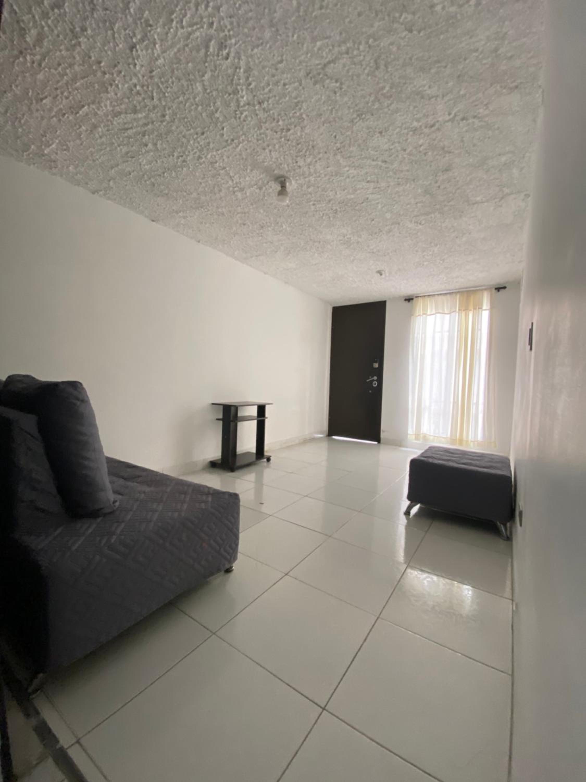 Cálido apartamento céntrico y acogedor, cerca al parque y estación metro