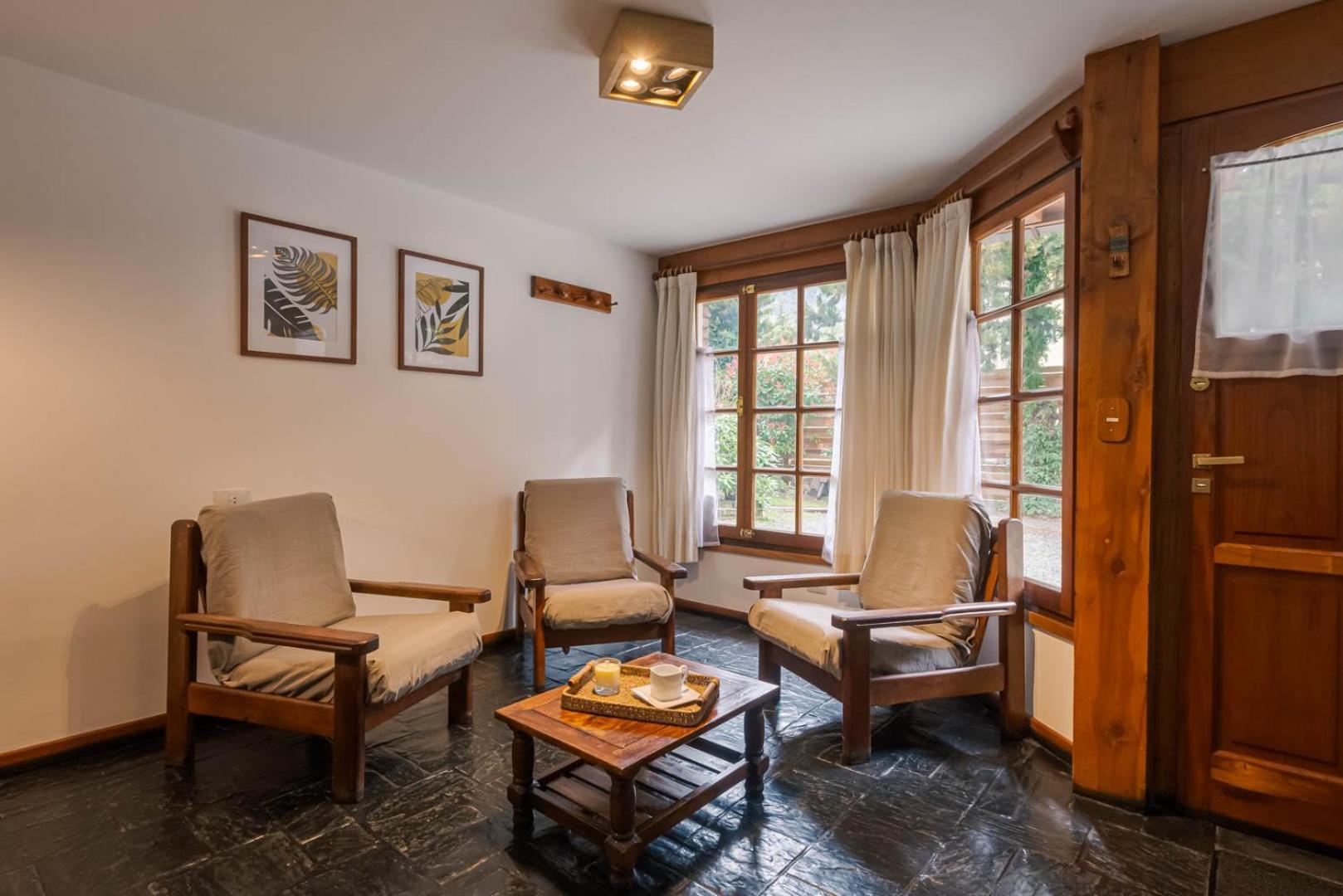 Hotel Casas de alquiler Del Encuentro - Image 1