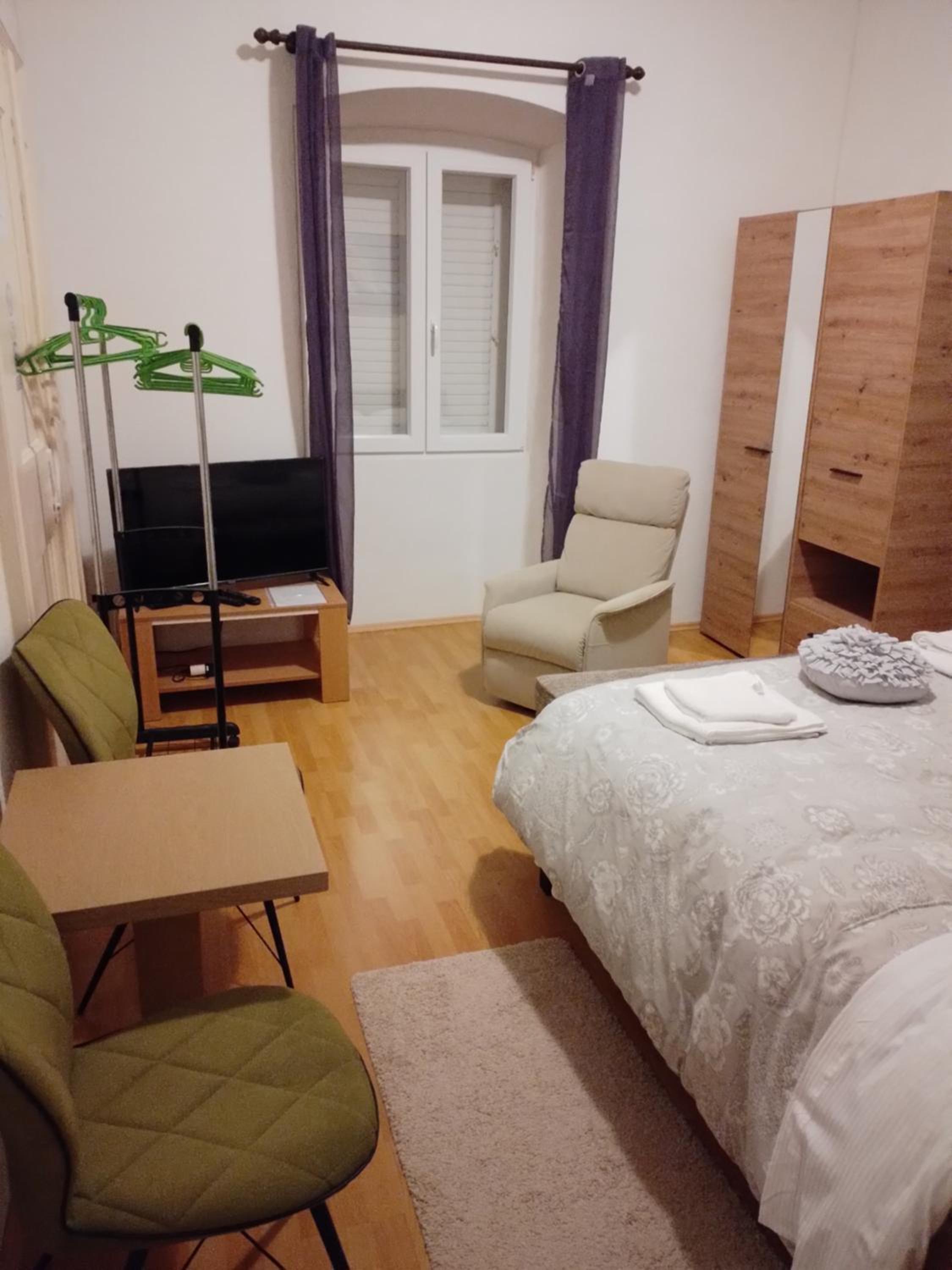 Studio Apartman Ivanka view 4