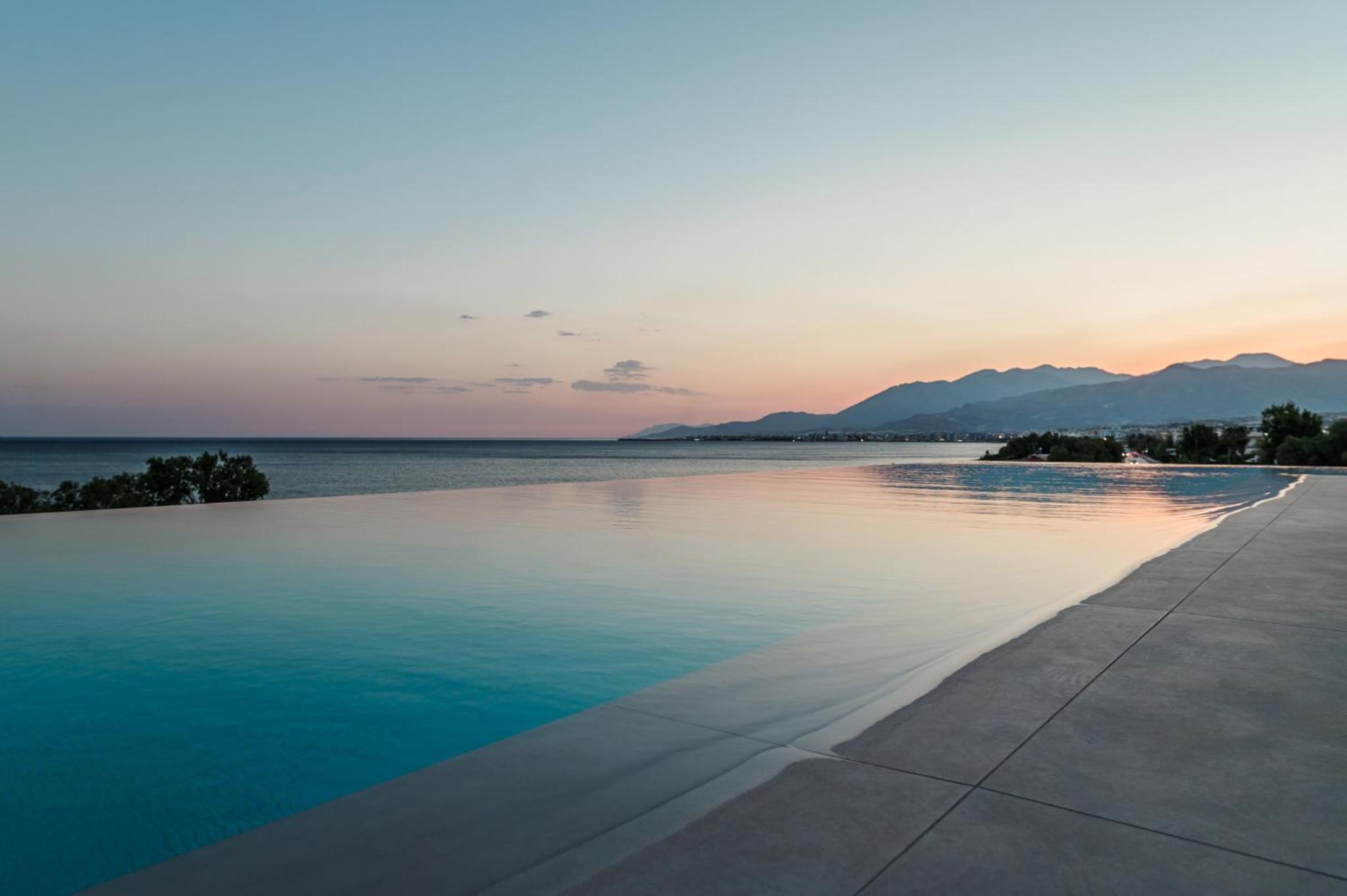 POEMO VILLAS