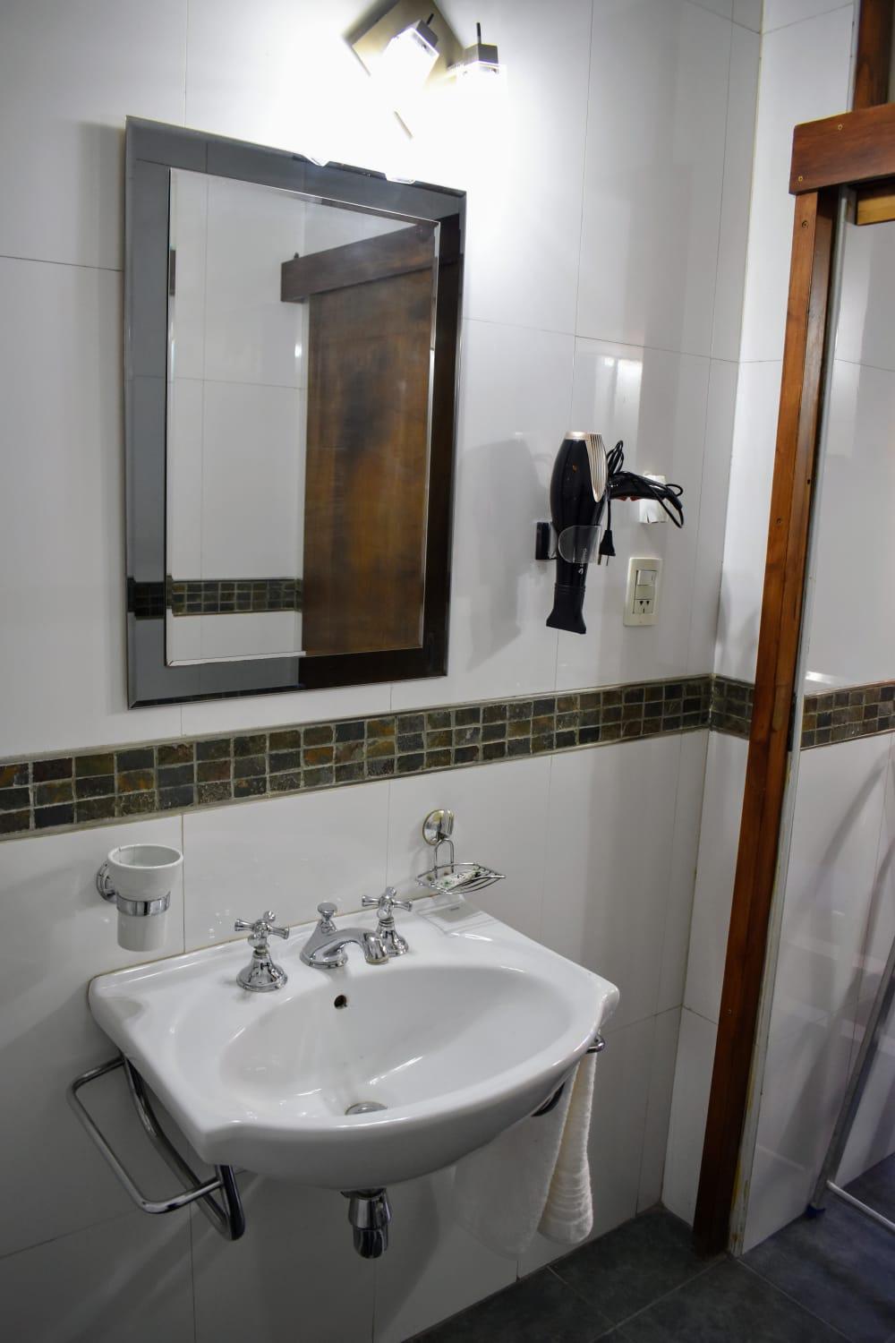 Cosmo Mendoza Suites