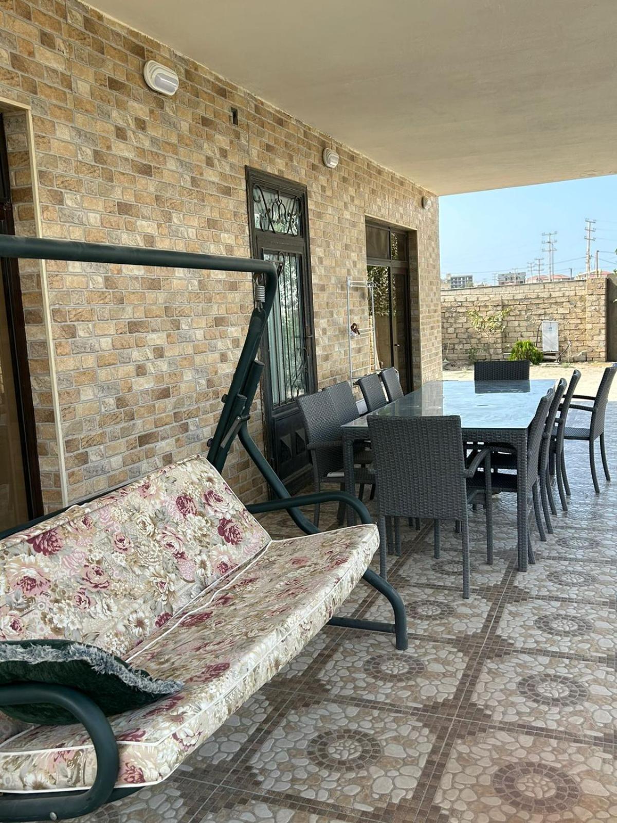 Dənizkənarı Villa
