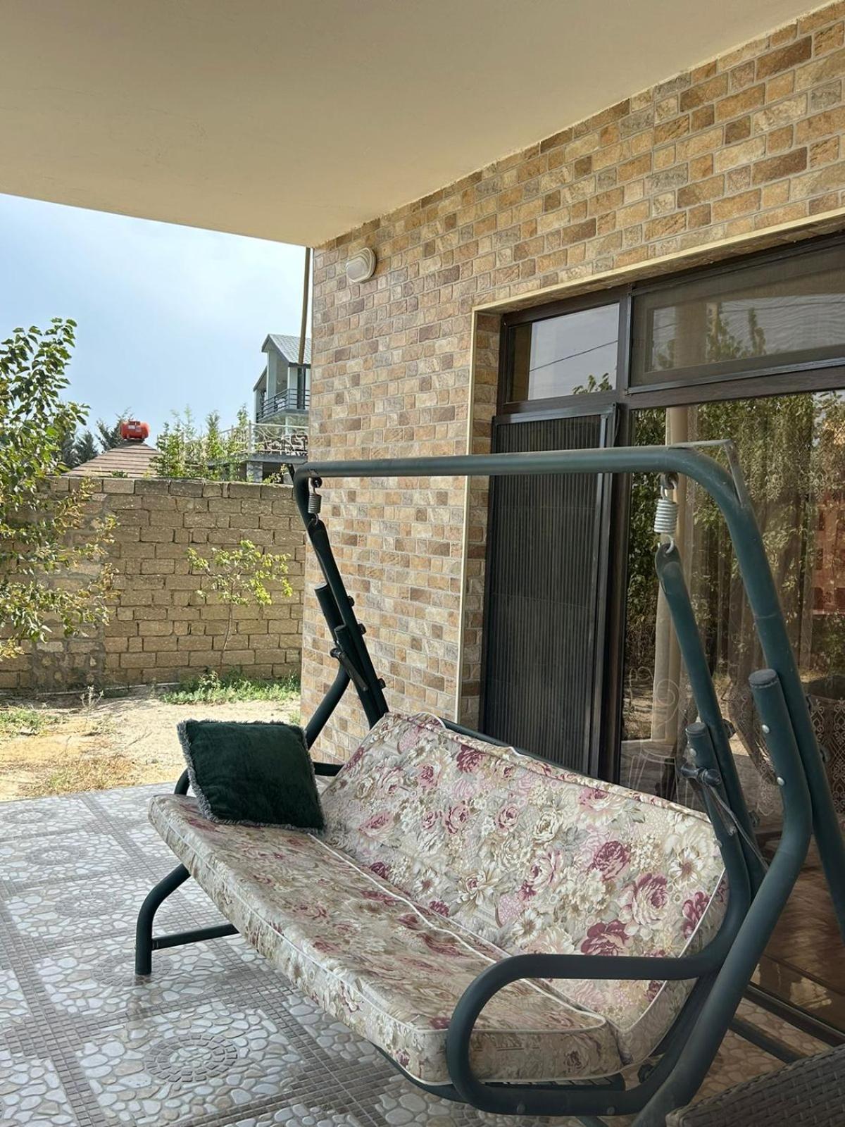 Dənizkənarı Villa