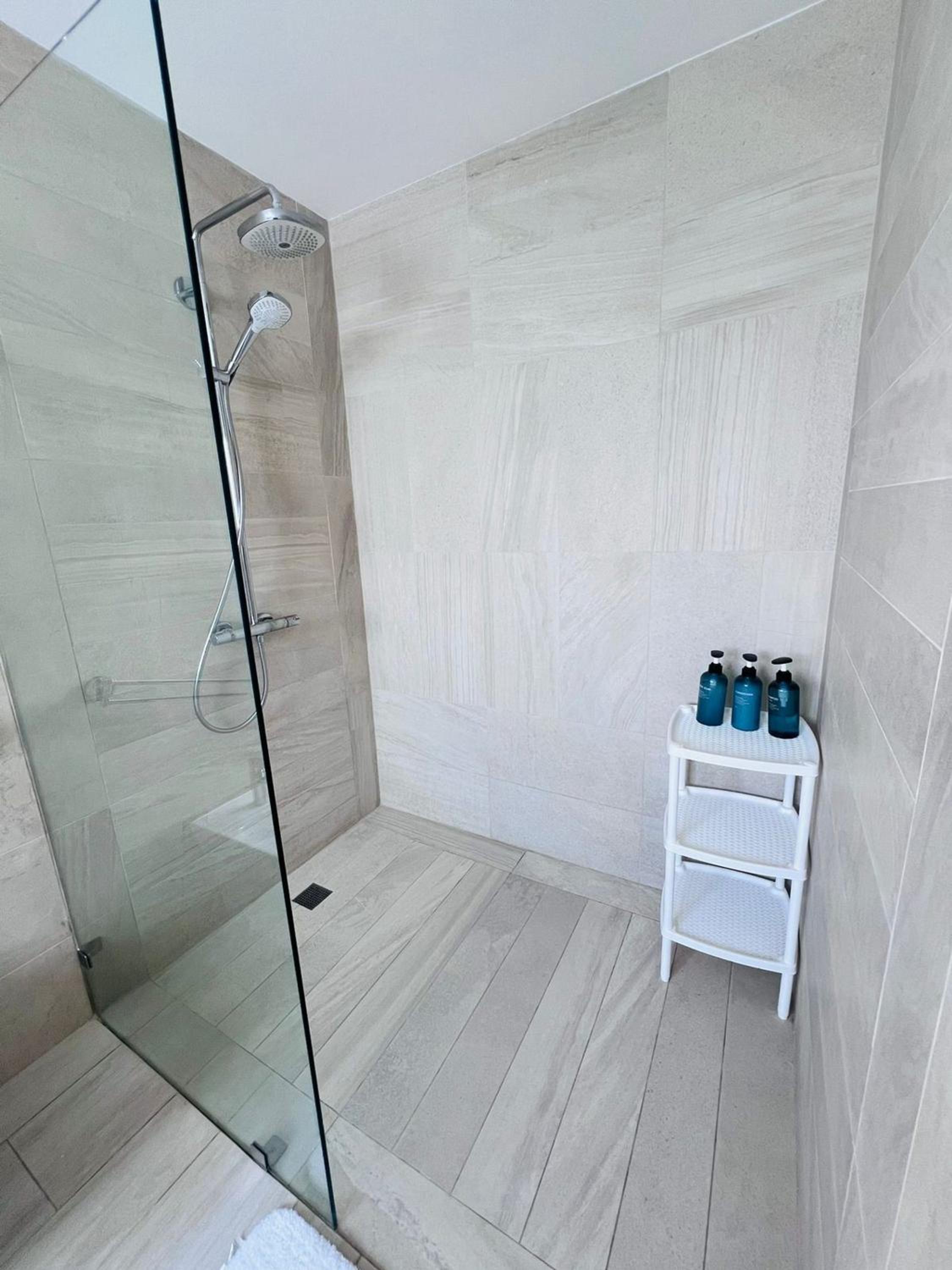 Luxury Gateaway Penthouse in front of Hard Rock