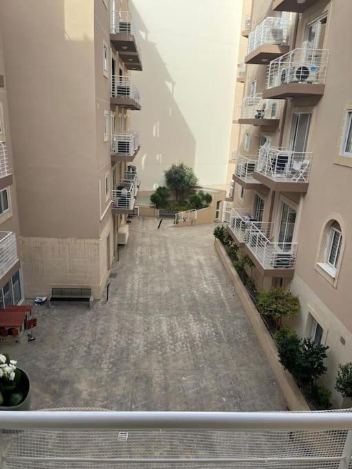 Spacious 3BR Retreat, Near Beach, Pool & Gym Access photo 4