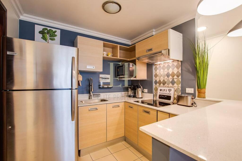 CR MARIPOSA RENTALS Santa Ana Centro 2BR with Terrace Walk Everywhere