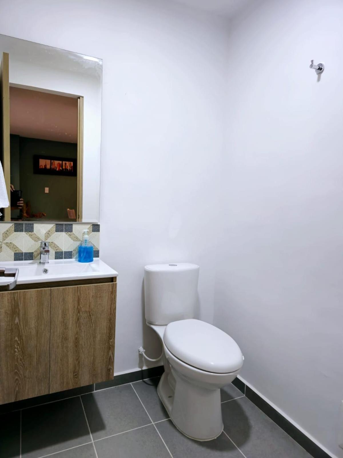 Casa Vacacional a 2m del Aeropuerto el Eden AXM - 15m de Armenia - Con Piscina